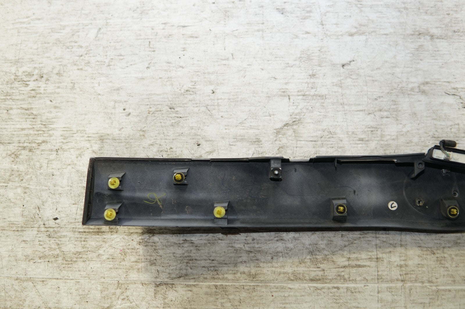 JDM Toyota Prius Rear CENTER GARNISH ZVW30 2010-2011-2012-2013-2014-2015 MF-331