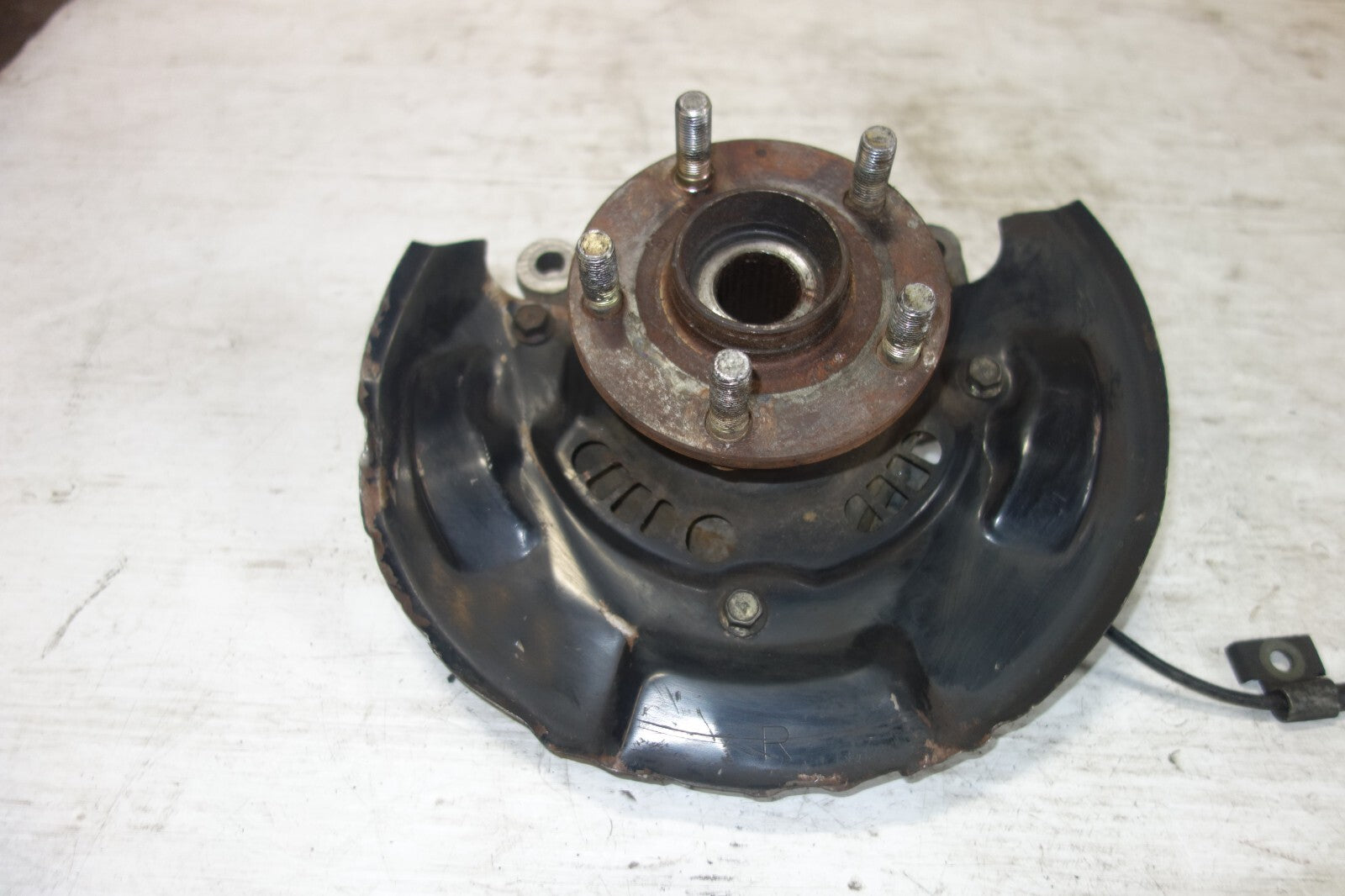 JDM 02-07 SUBARU IMPREZA WRX STI OEM FRONT RIGHT KNUCKLE SPINDLE HUB GENUINE