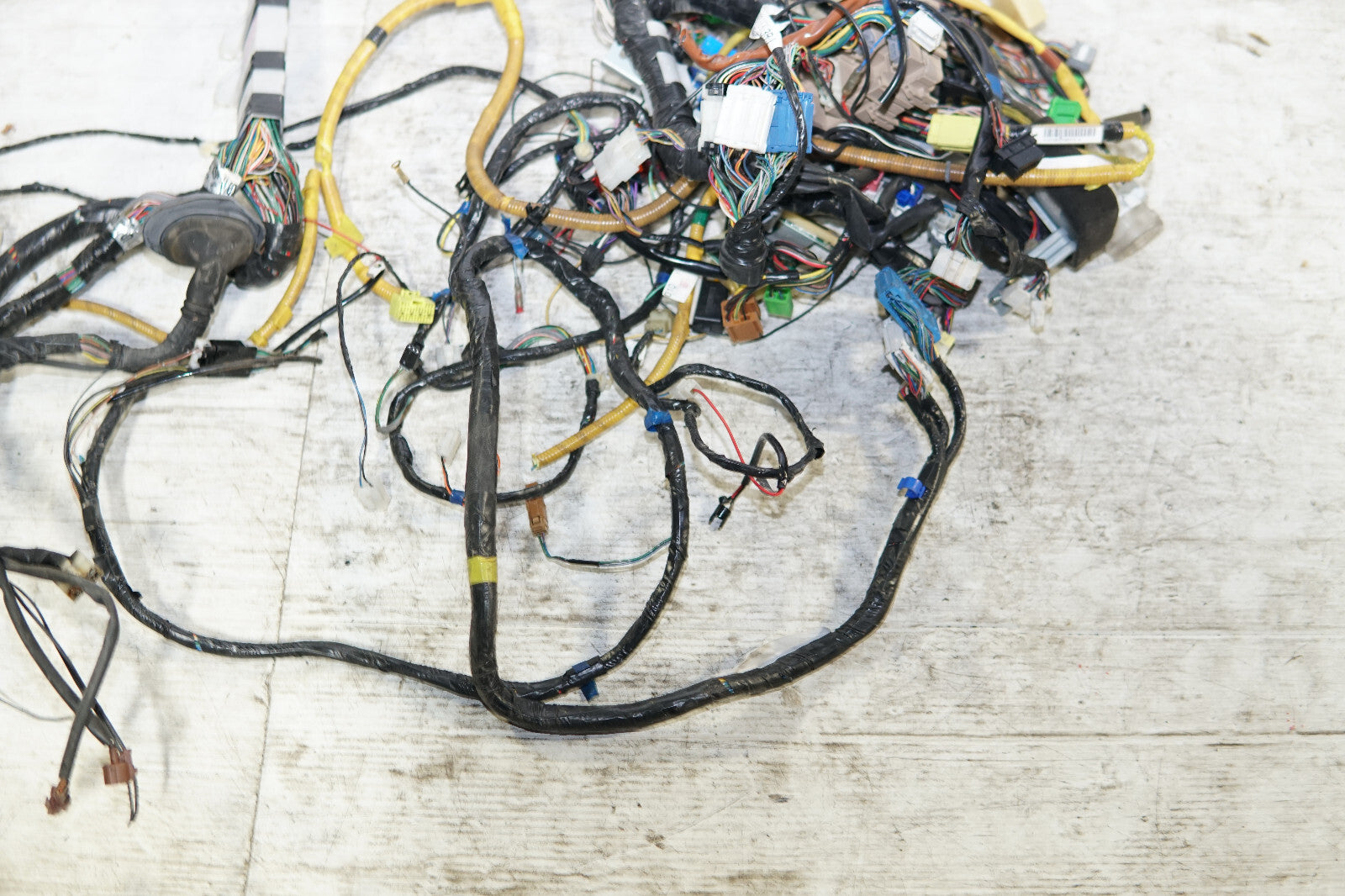 JDM Subaru Forester STi SF5 EJ205 Turbo Computer Wire Harness Wiring 1001079000
