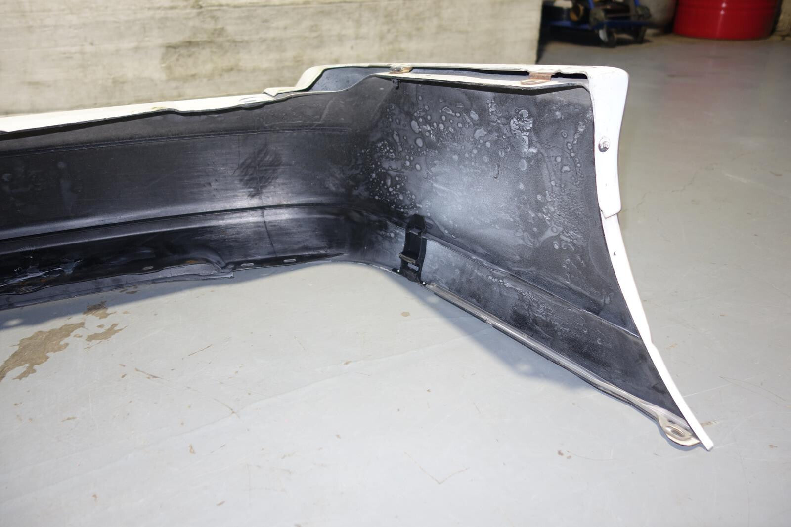 JDM Subaru Legacy BE5 Rear Bumper Cover & Spats Valances OEM 2000-2004 Sedan