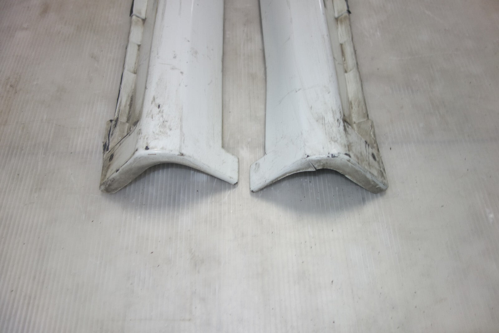 JDM Subaru Legacy Side Skirts Rocker Panels & Spats Valances BE5 2000-2004
