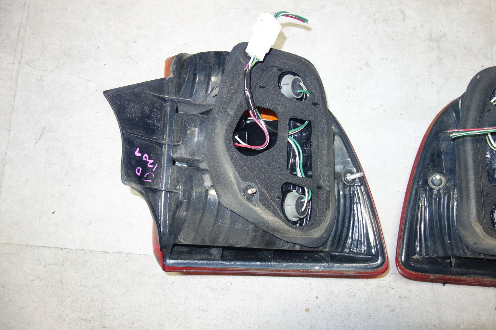 JDM 2000-2005 TOYOTA CELICA OEM TAIL LIGHTS LH LR TAIL LAMPS 2000-2005