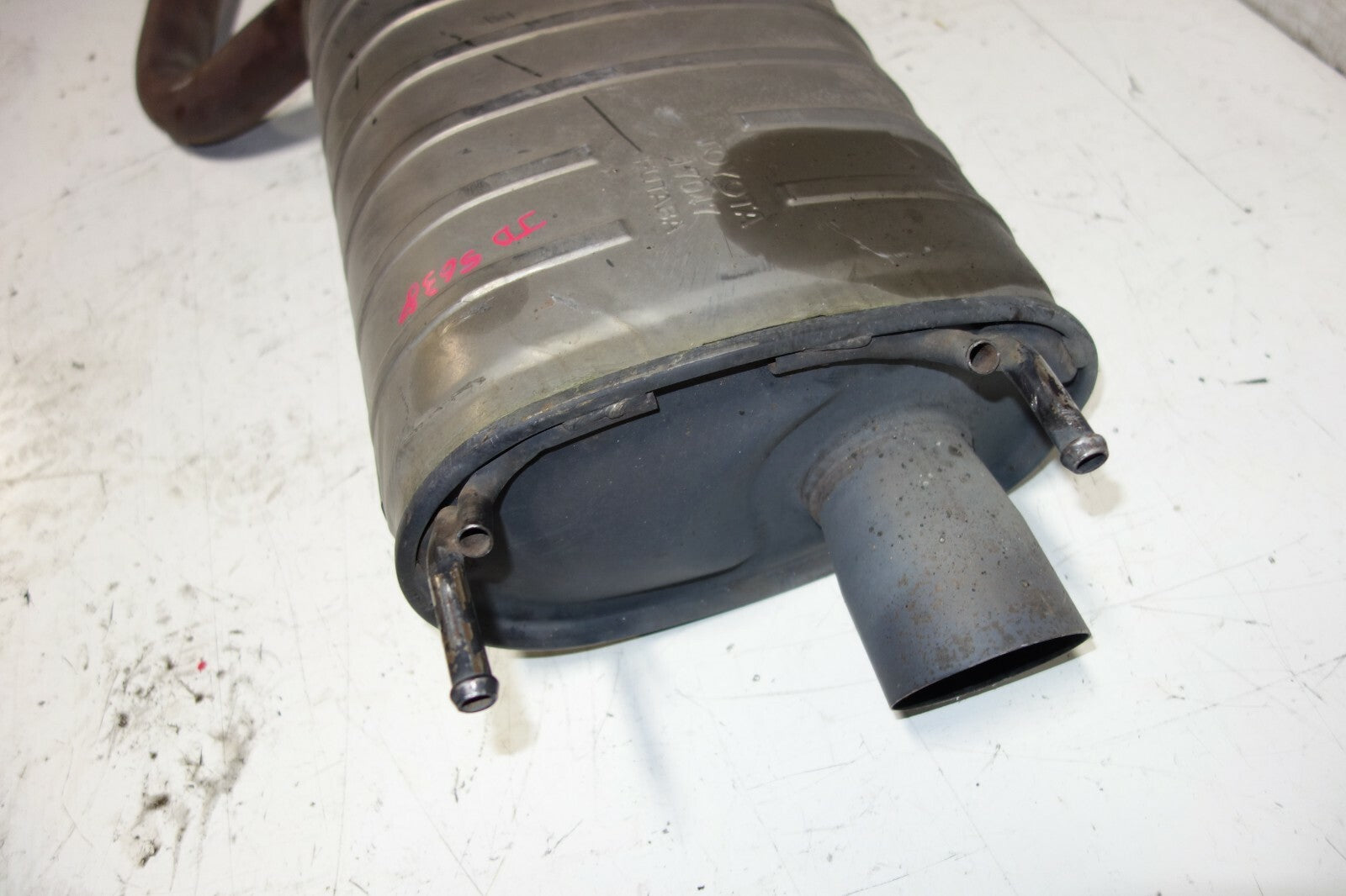 2002 2003 2004 2005 Lexus Is300 Exhaust Muffler Pipe 17430-46660