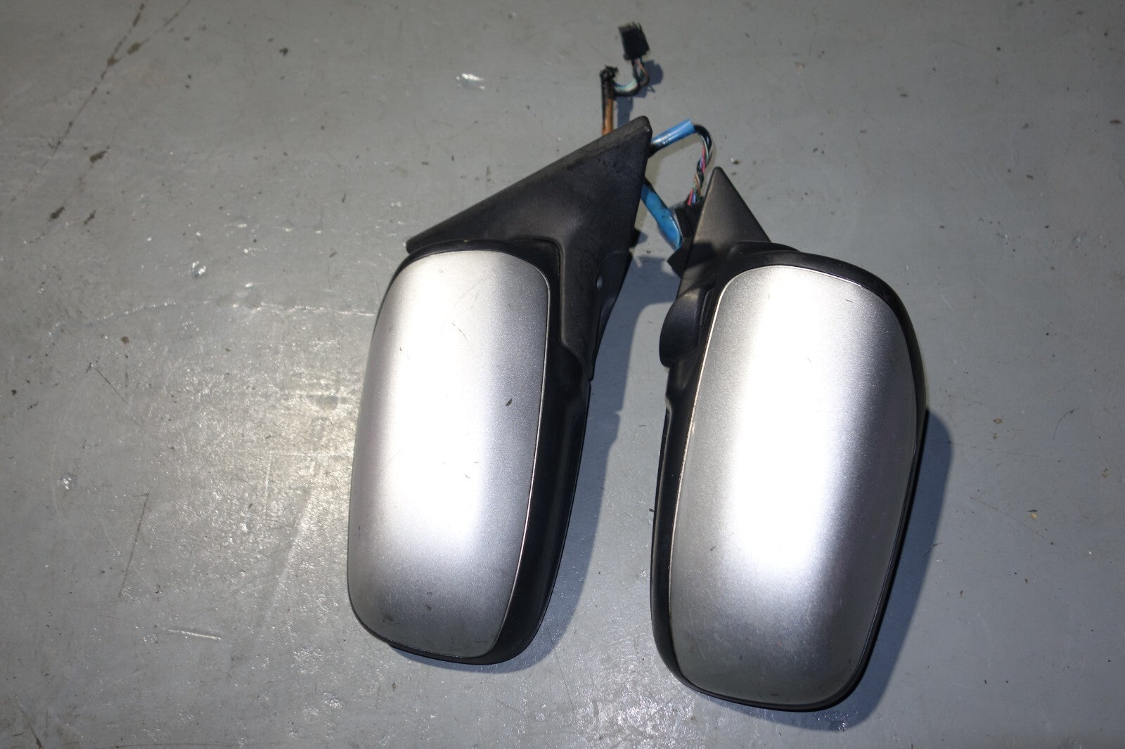 JDM SUBARU FORESTER SG5 OEM POWER FOLDING MIRRORS AUTO FLIP 2003-2005