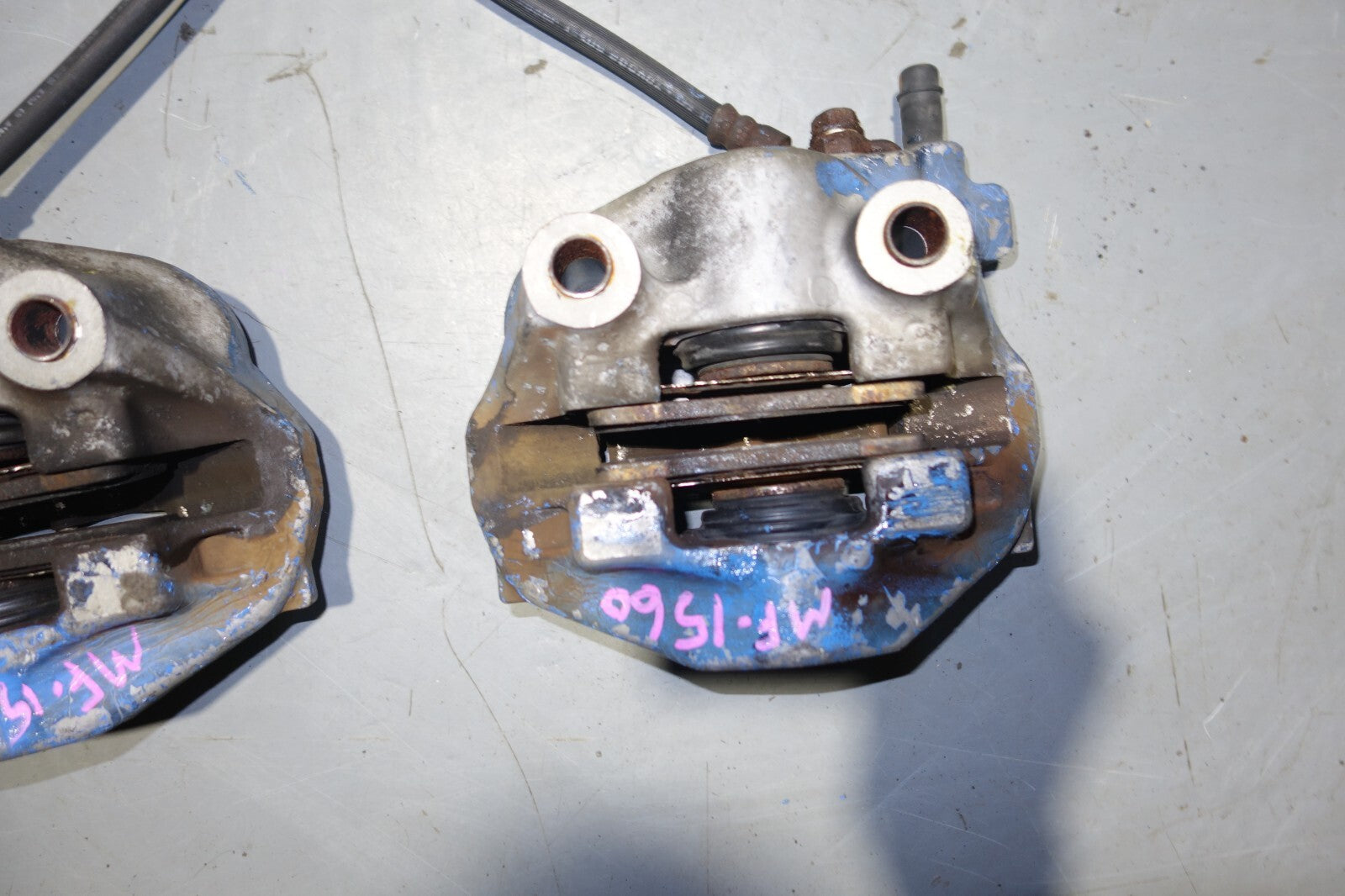 JDM 2001-2006 LEXUS LS430 OEM REAR 2 PISTON BRAKE CALIPERS LEFT & RIGHT UCF31