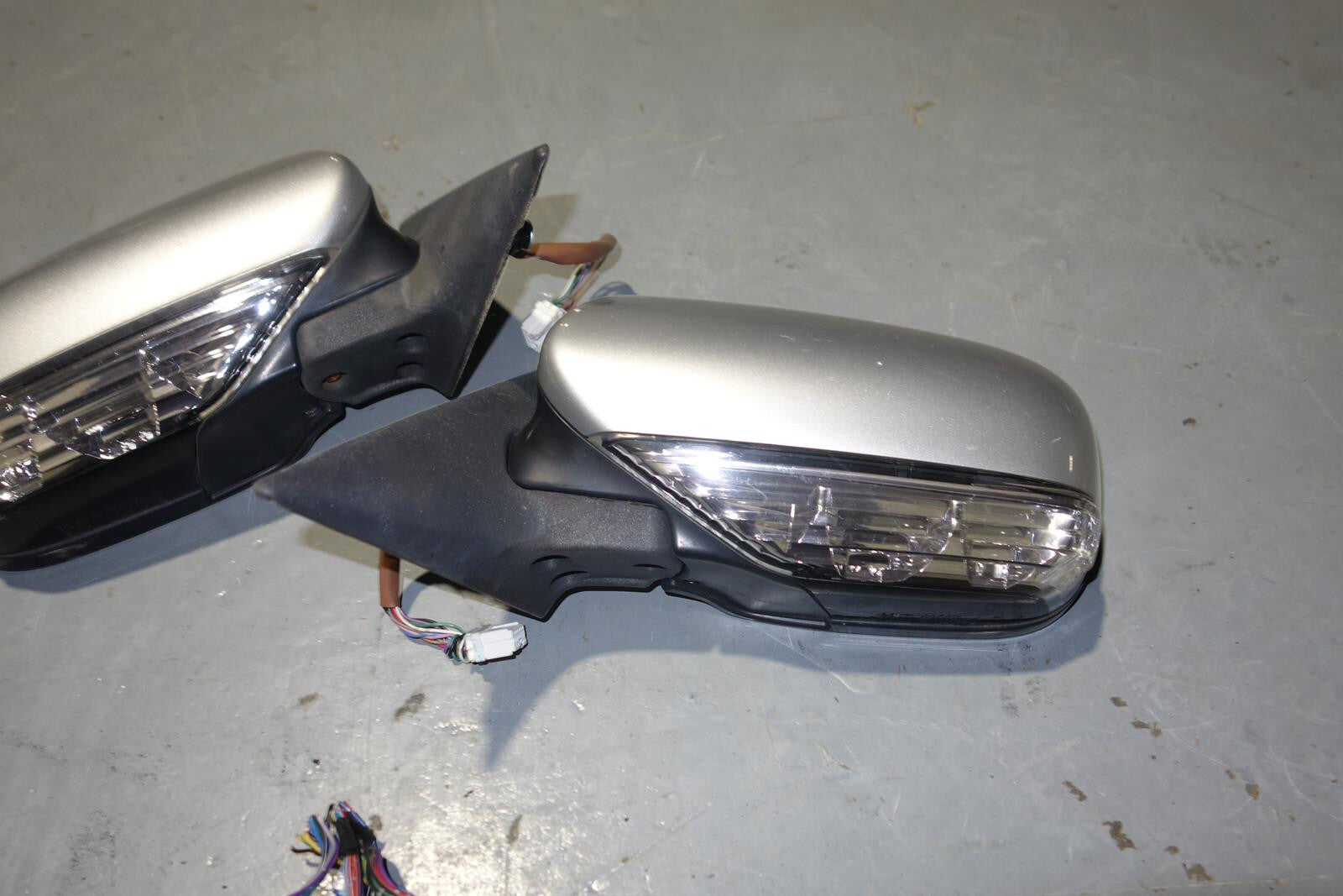 JDM Subaru Legacy Power Folding Mirrors Heated Signal Lights 2005-2009 BP BL