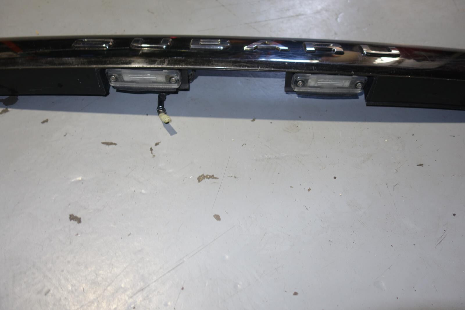 JDM Subaru Forester STi SG9 Rear Center Garnish Middle Wing Spoiler 2003-2005