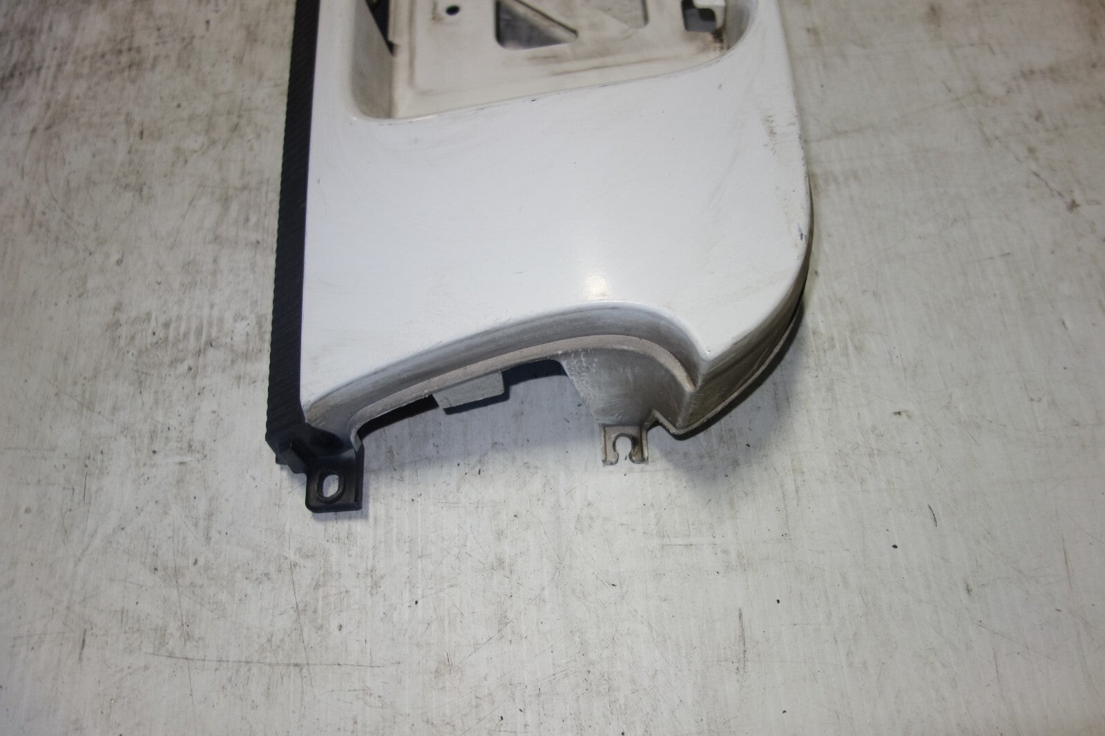 JDM TOYOTA CELICA ST202 ST205 REAR LICENSE PLATE TRIM CENTER GARNISH 1994-1999