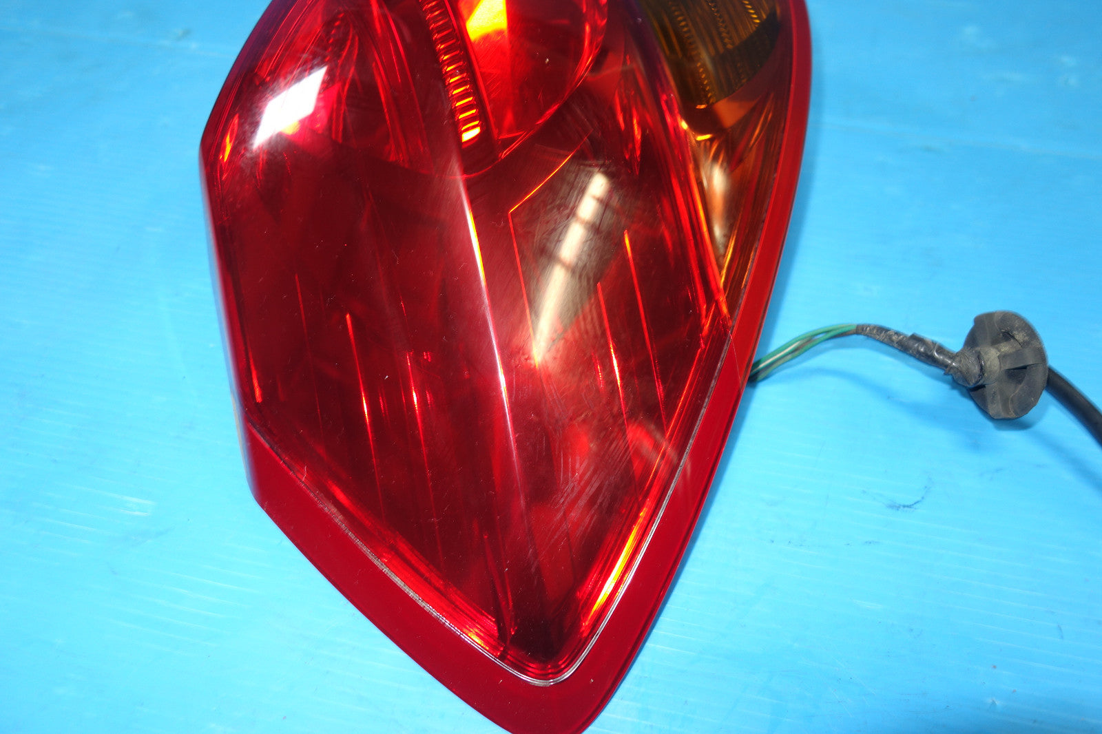 Subaru Legacy Original Rear Left Tail Light Lamp LH Taillight 2005-2007