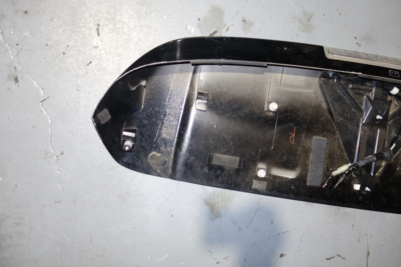 2005-2009 LEGACY Outback Rear Spoiler Wing Station Wagon Tailgate OEM Genuine