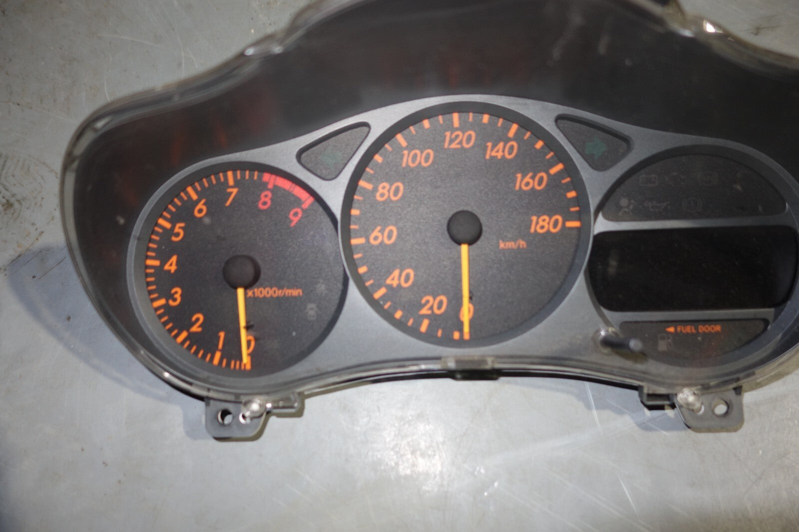 JDM 2001-2005 TOYOTA CELICA ZZT231 OEM USED GAUGE CLUSTER SPEEDOMETER MANUAL M/T