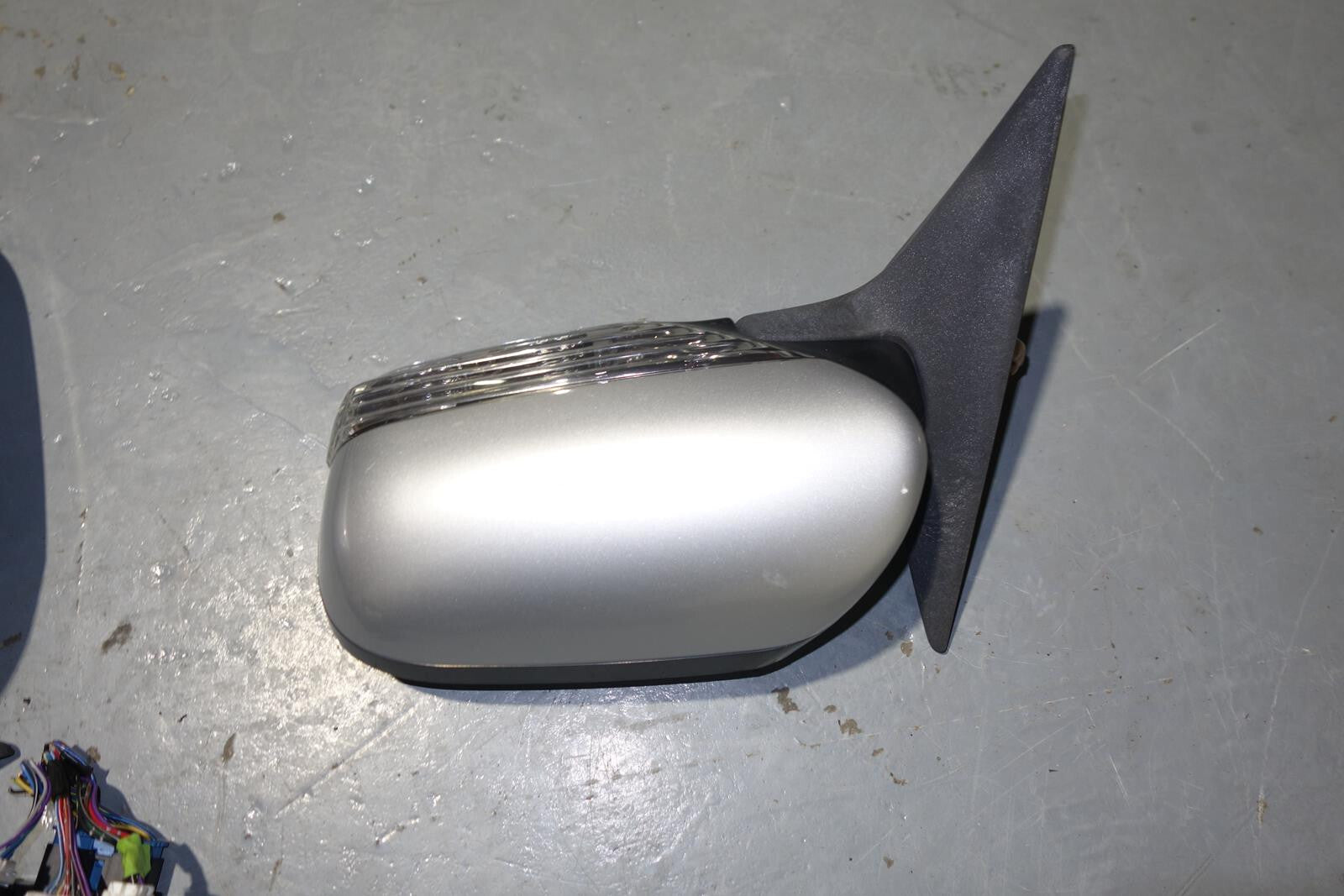JDM Subaru Legacy Power Folding Mirrors Heated Signal Lights 2005-2009 BP BL