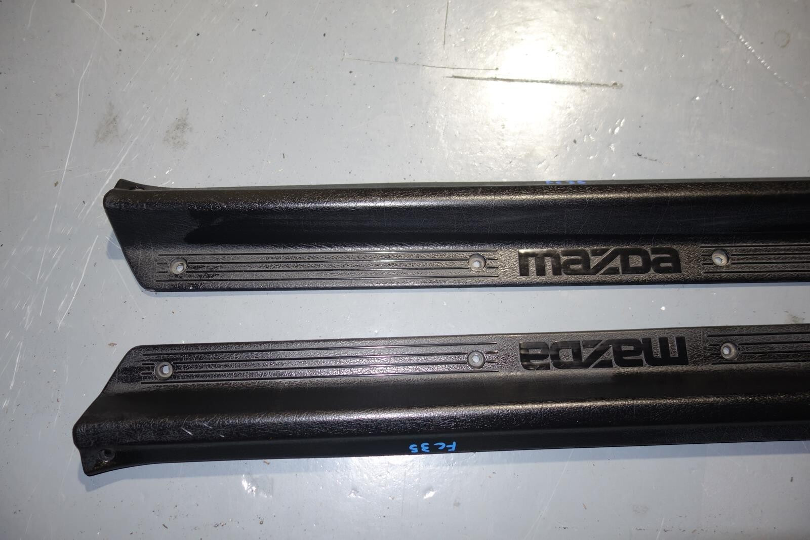 JDM 1986-1991 MAZDA RX-7 GENUINE FC3S DOOR SILL SCUFF KICK PLATE PANEL VERY RARE