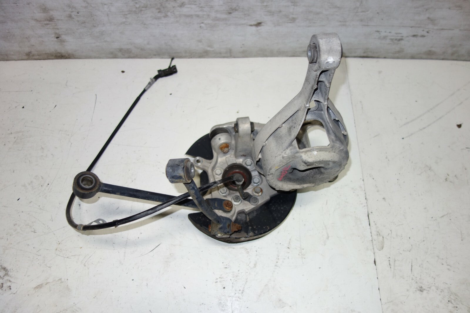 JDM Infiniti G35 Rear Left Spindle Wheel Hub Control Arms 2003-2007 Coupe