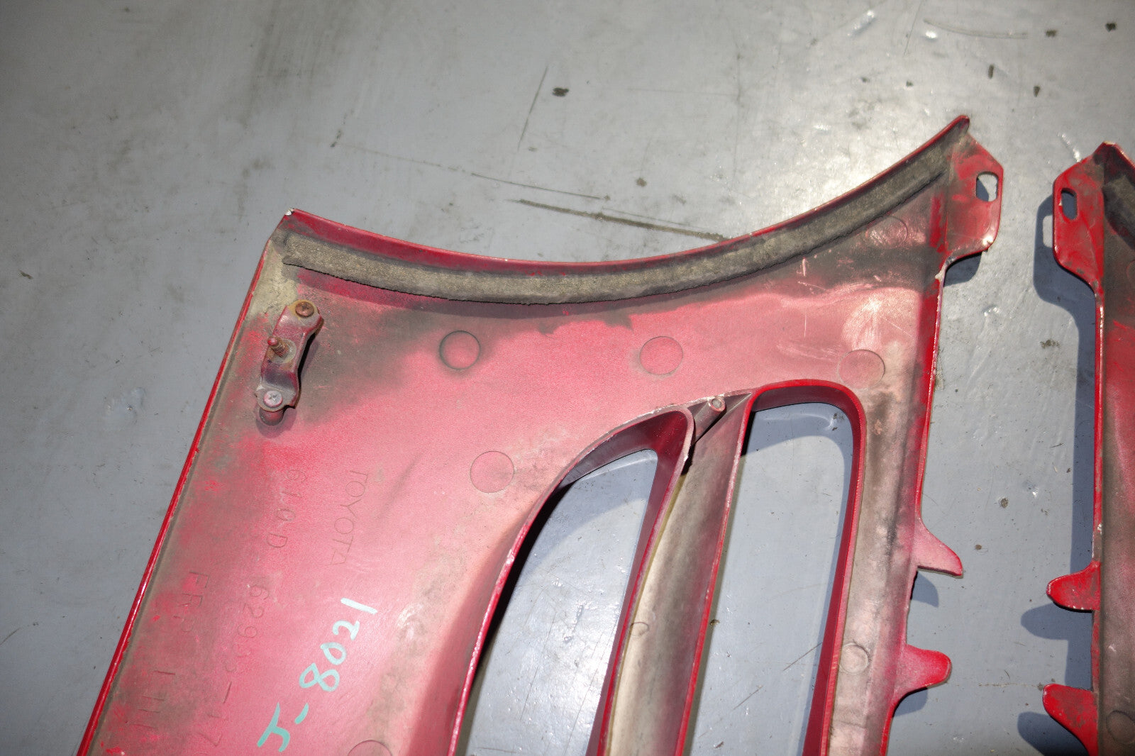 JDM Toyota MR2 MR-2 SW20 OEM Rear Side Vents Exterior Trim Vent Red 1991-1999