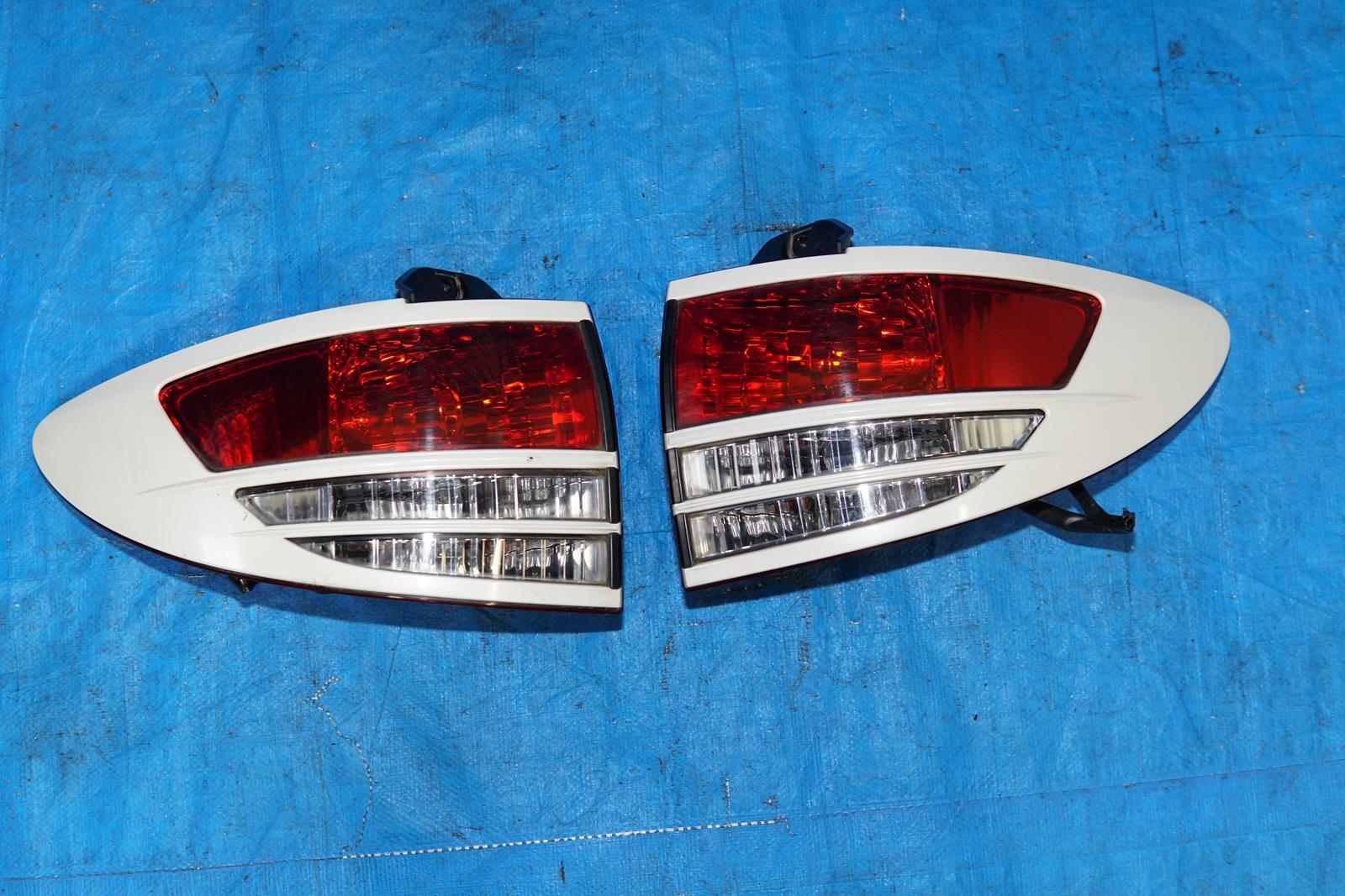 JDM Toyota EstimaTail Lights Outer Tail Lamps OEM
