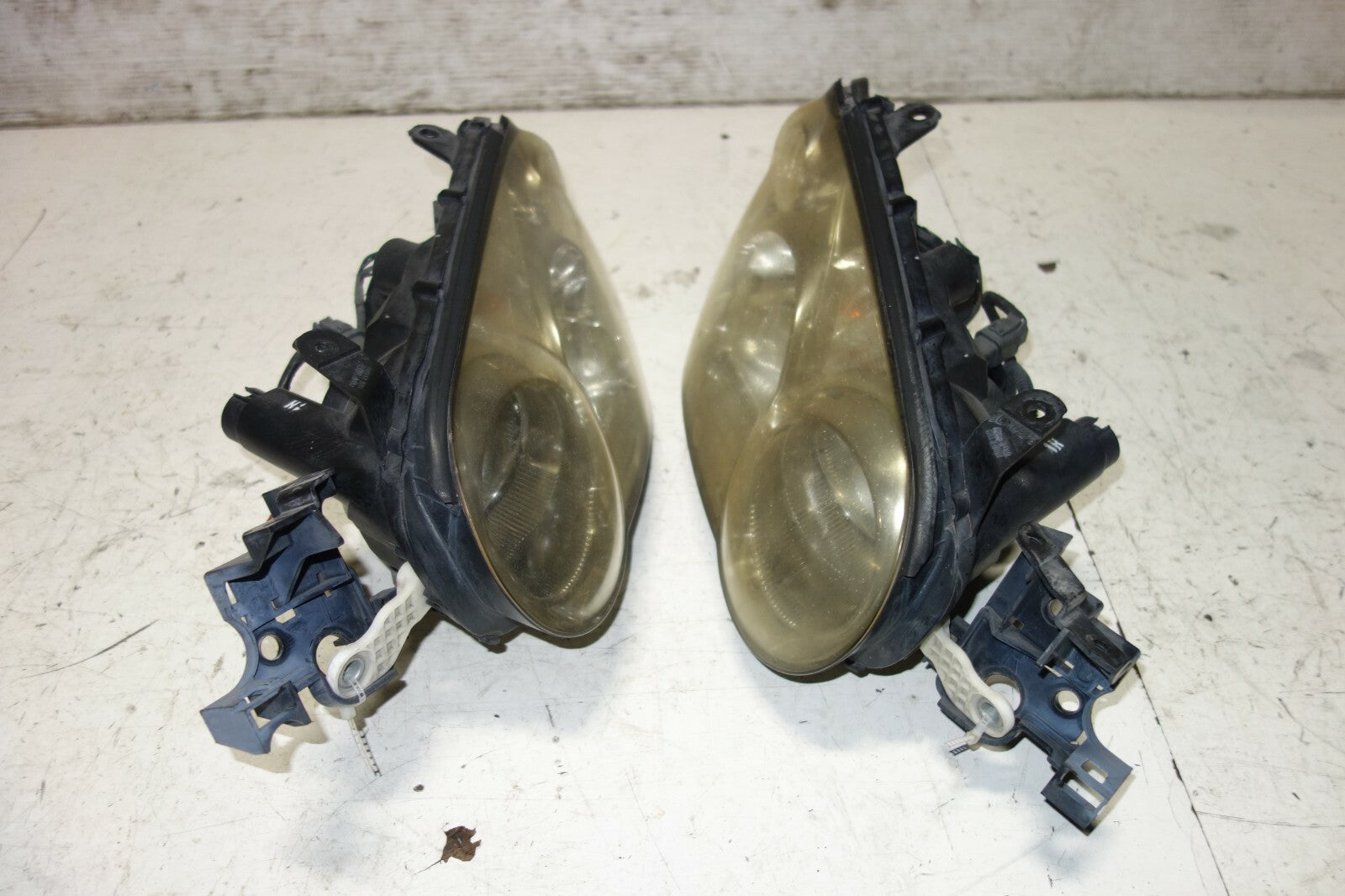 JDM Subaru Impreza WRX STI Headlights Headlamps HID V8 BLob Eye 2004 2005 Pair