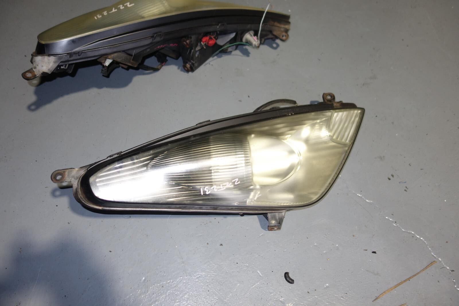 JDM Toyota Celica OEM Headlights Lights Head Lamps 2000 2001 2002 2003 2004 2005