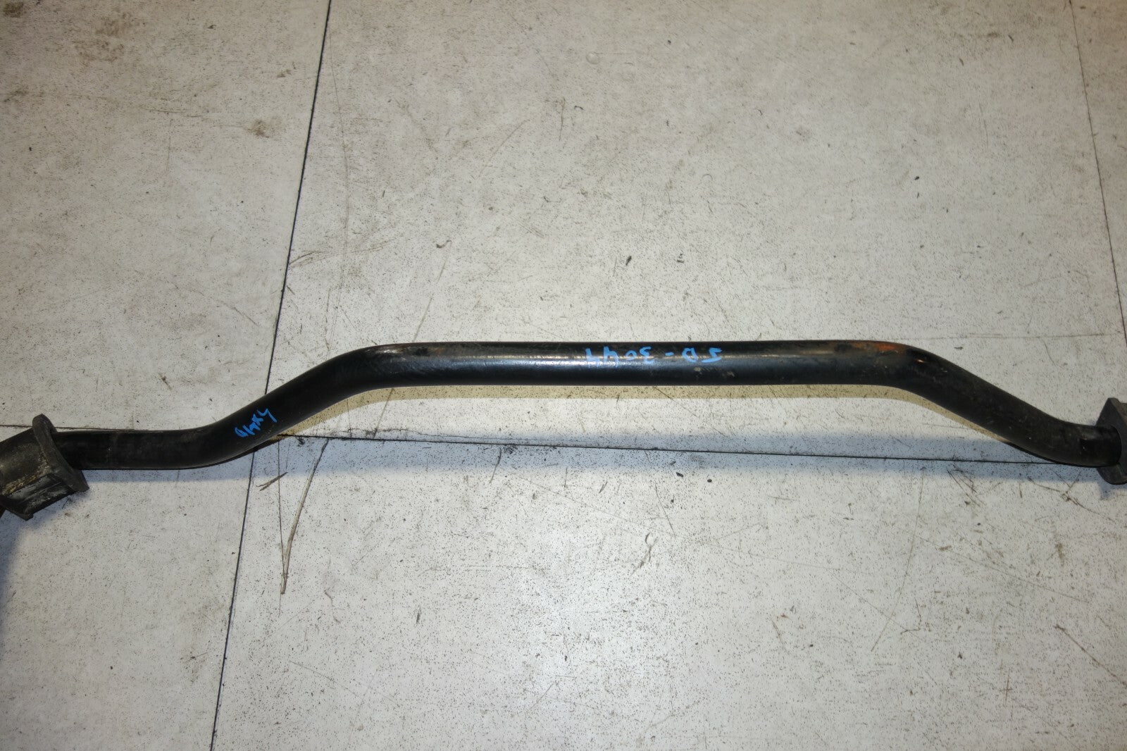 JDM Toyota Altezza Lexus IS300 Front Sway Bar Stabilizer Bar 2001-2005 SXE10 OEM