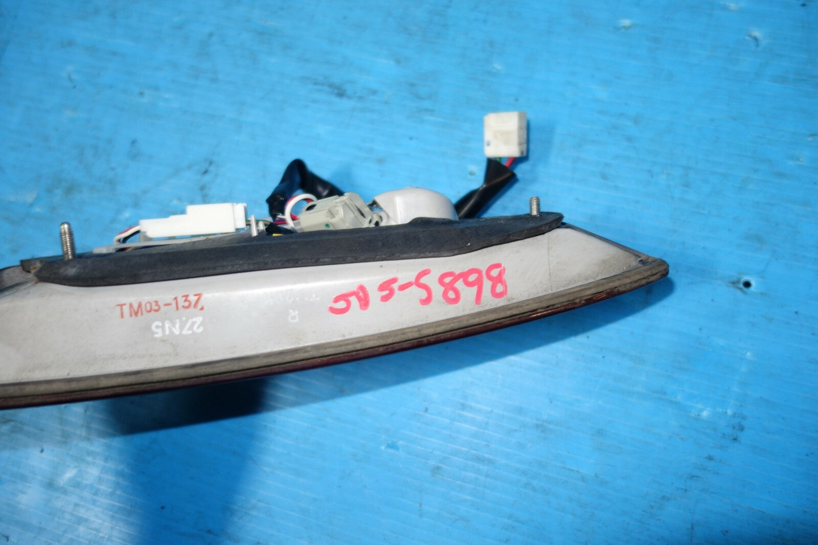 JDM Lexus LS430 TailLight Trunk Lamp Right Passenger Side 2004-2006 OEM #5898