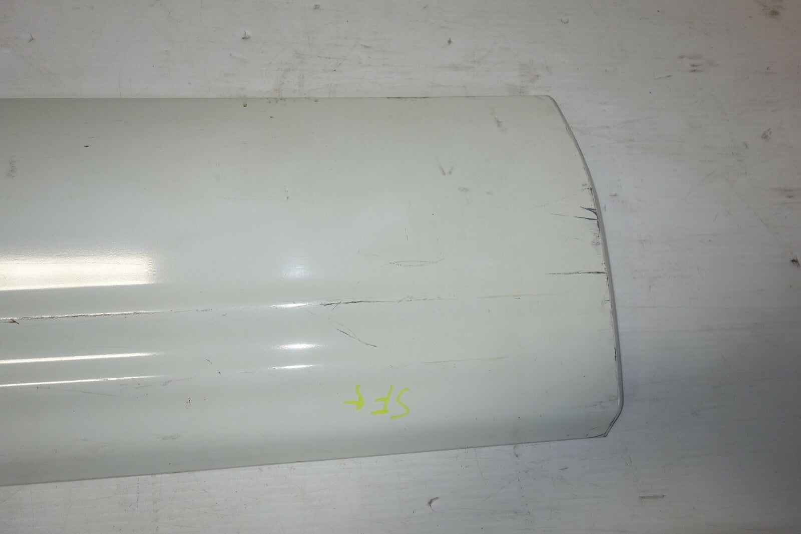 JDM Subaru Forester SF5 OEM Front Door Molding Trim Panel 2001-2002 Front Left