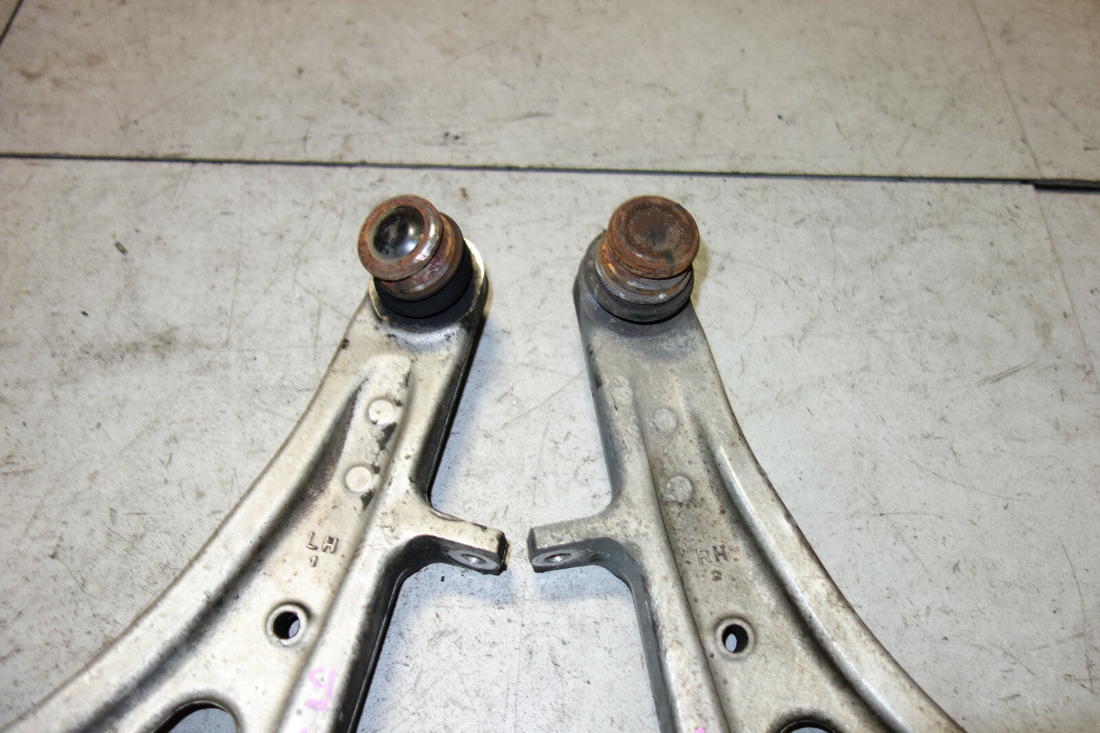 JDM Subaru Impreza WRX STi GRB GRF Aluminum Front Lower Control Arms 2008-2014