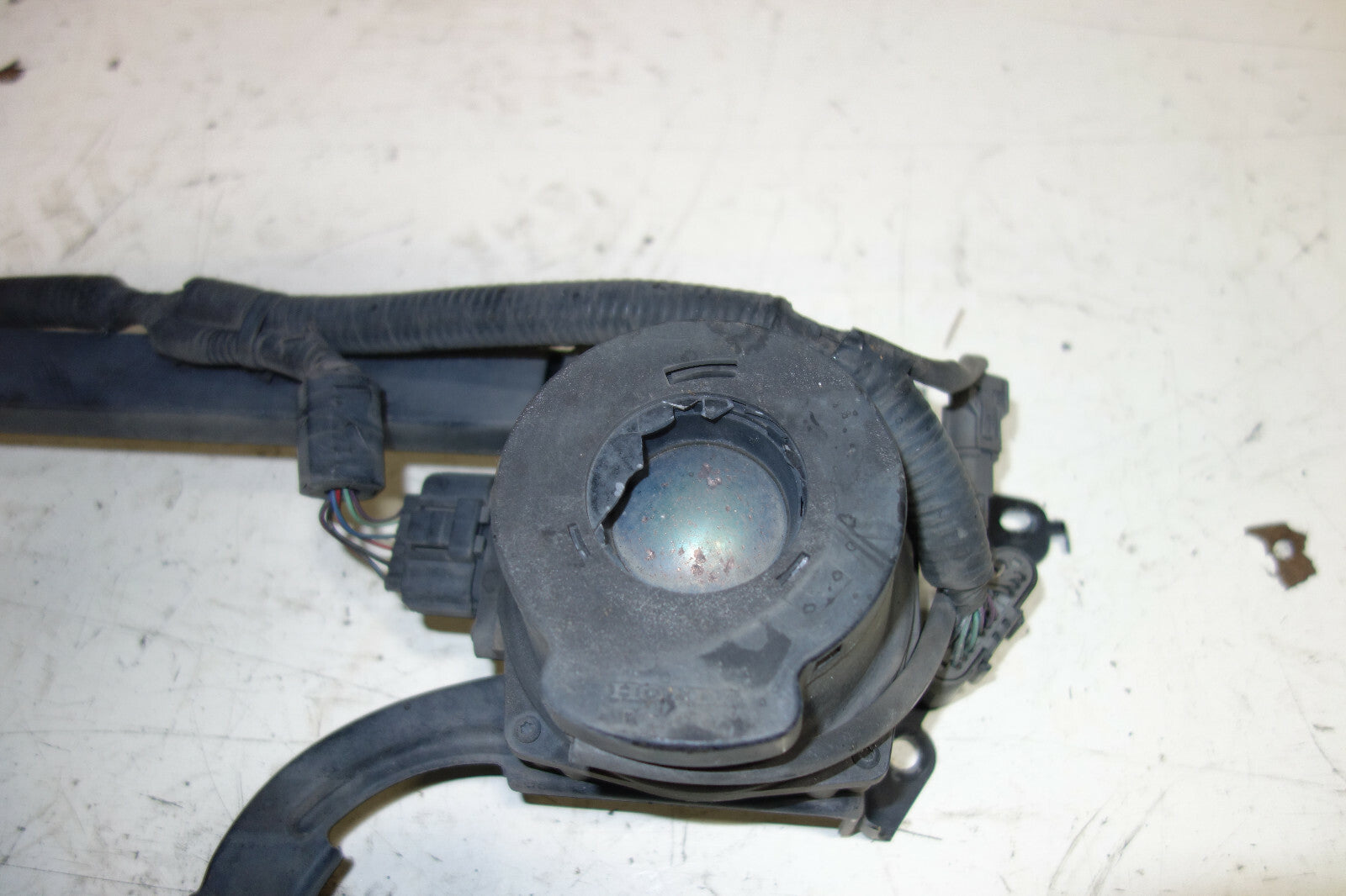 2005-2008 JDM Acura Honda Legend 3.5 RL KB1 Front Bumper Sensor 36830-SJA-0033