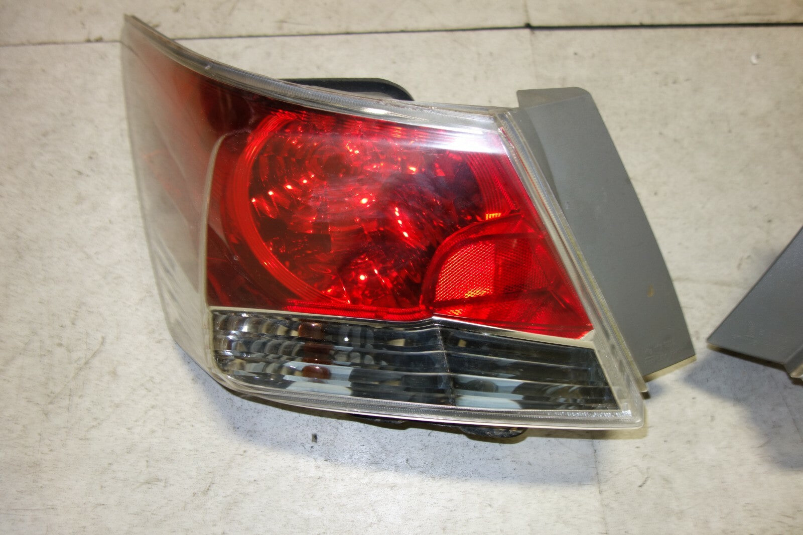JDM GENUINE HONDA ACCORD INSPIRE CP3 OEM TAIL LIGHTS TAIL LAMPS 4 DOOR 2008-2012