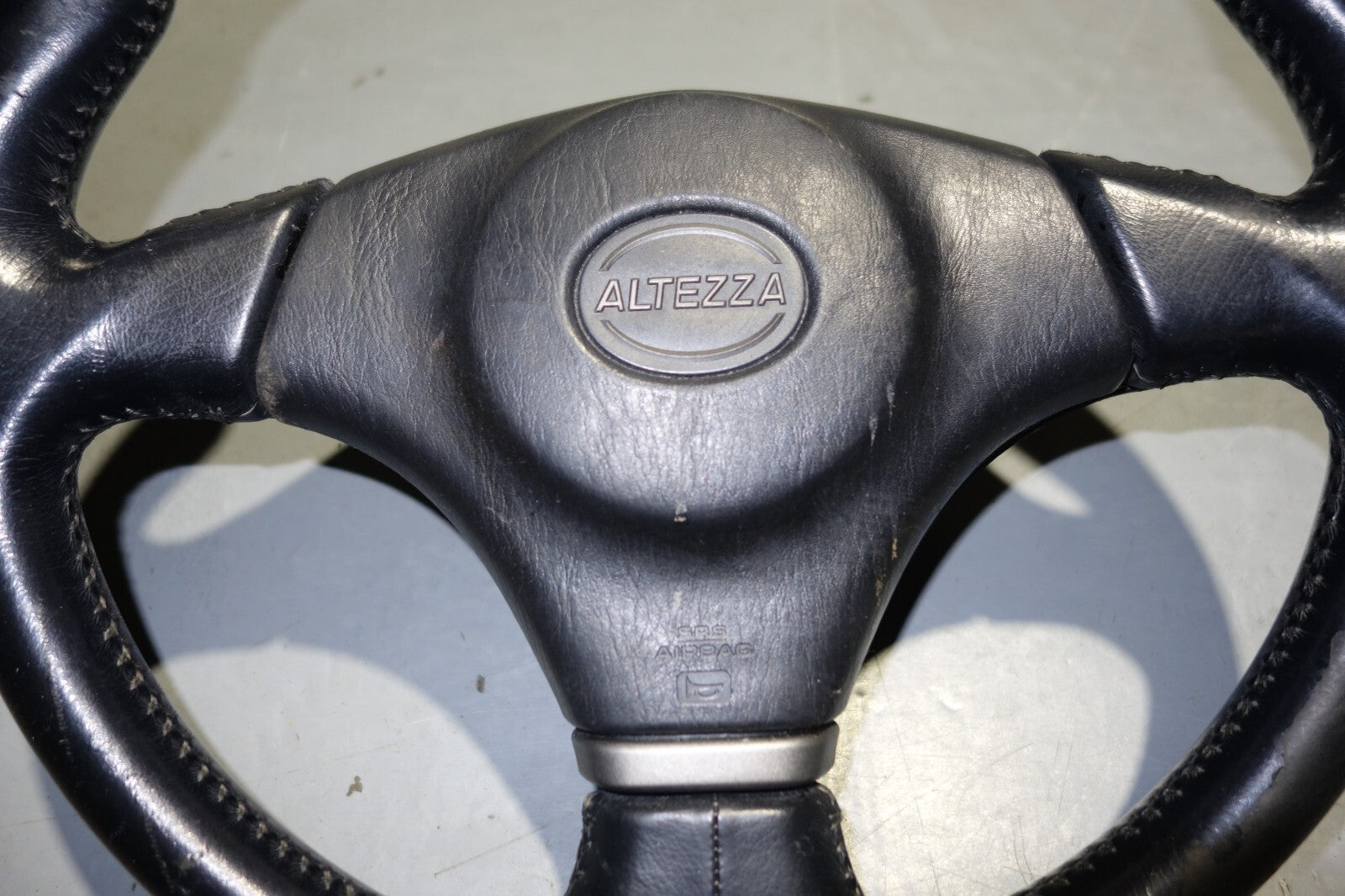 JDM Lexus IS300 / Altezza OEM Steering Wheel Hub SXE10 2001-2005