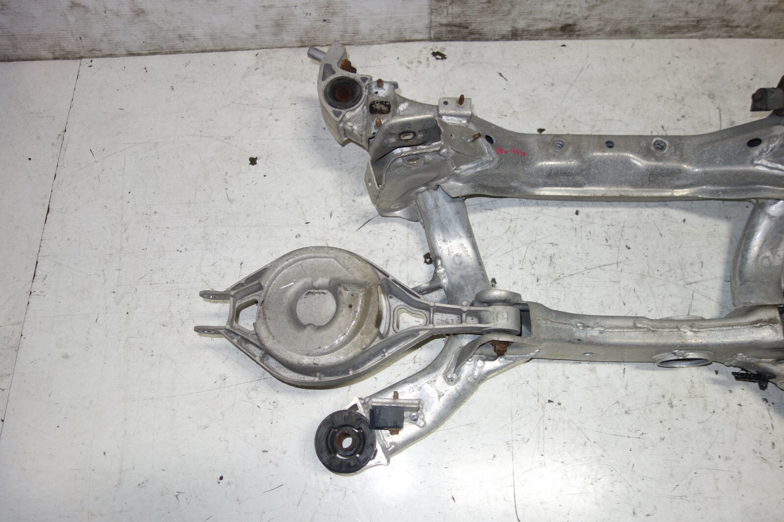JDM Nissan 350z / G35 Rear Subframe Cross Member Cradle RWD Coupe 2003-2009