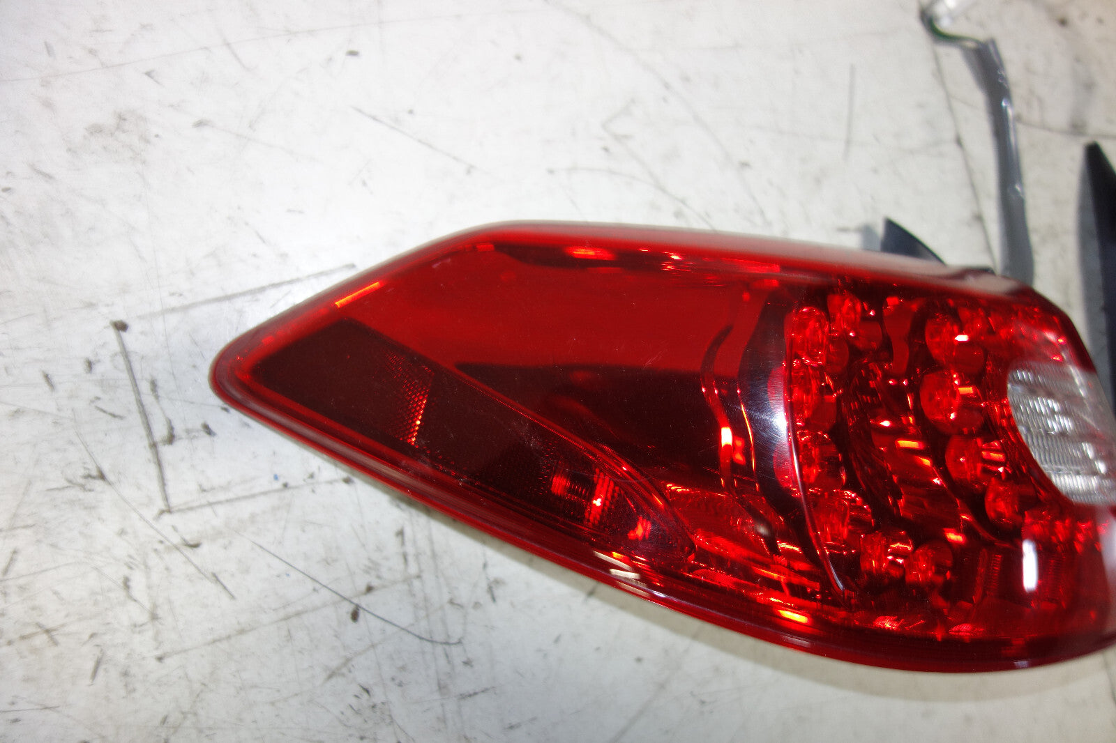 JDM Infiniti M37 M56 Nissan FUGA KY51 2011-2014 Taillights Tail Lights Lamp Set
