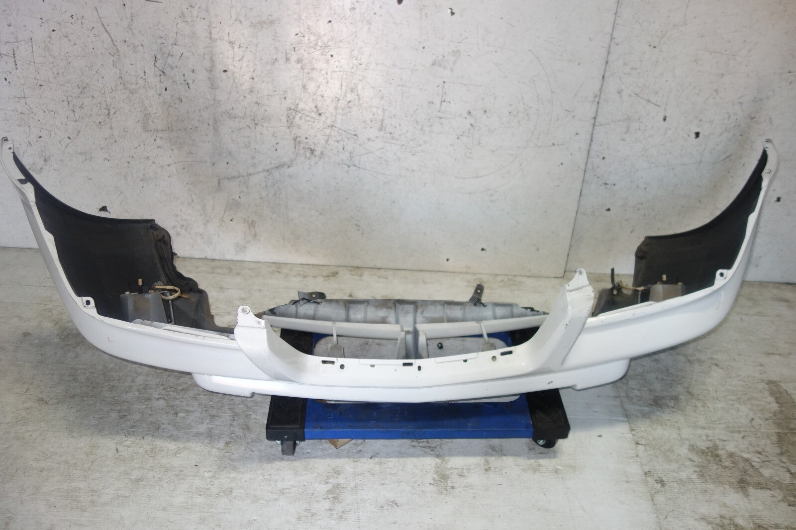 JDM Nissan X-Trail GT OEM Front Bumper Cover Fog Lights 2000-2006 PNT30