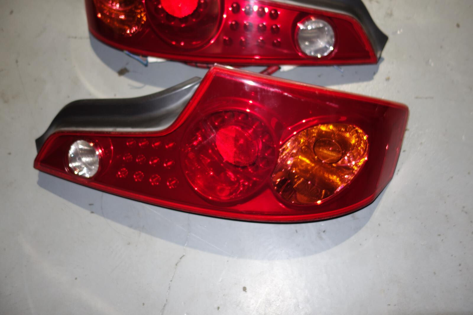 JDM Infiniti G35 Coupe OEM Tail lights Lamps Left & Right CPV35 2003-2005 #2051