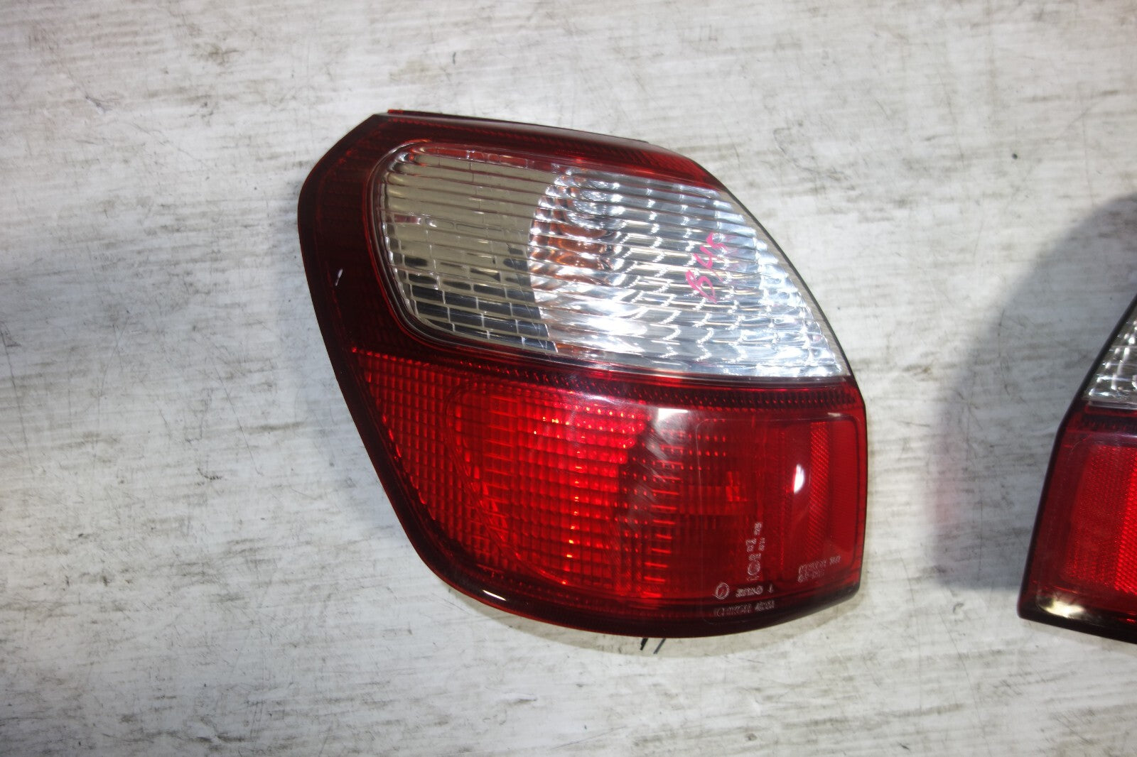JDM Subaru Legacy Wagon Taillights BH5 Left & Right 2000 2001 2002 2003 2004