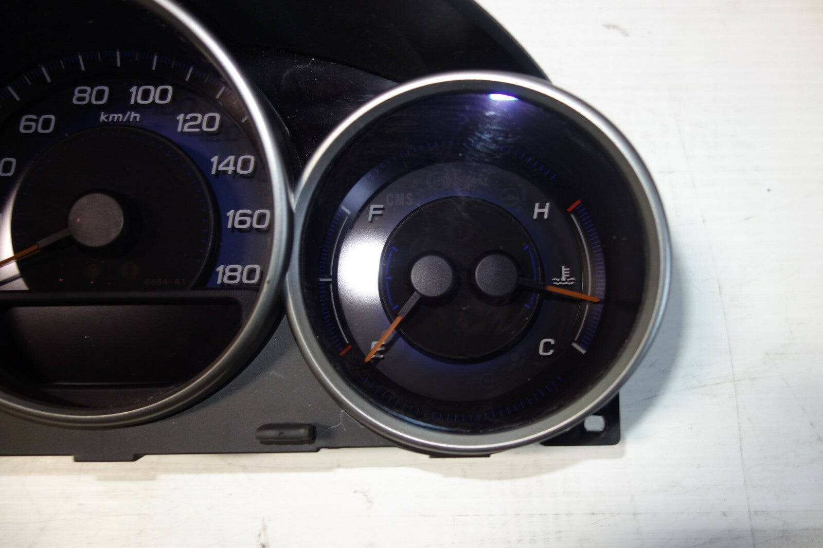 JDM ACURA RL KB1 OEM AUTOMATIC GAUGE CLUSTER HONDA LEGEND CLUSTER 2005-2008