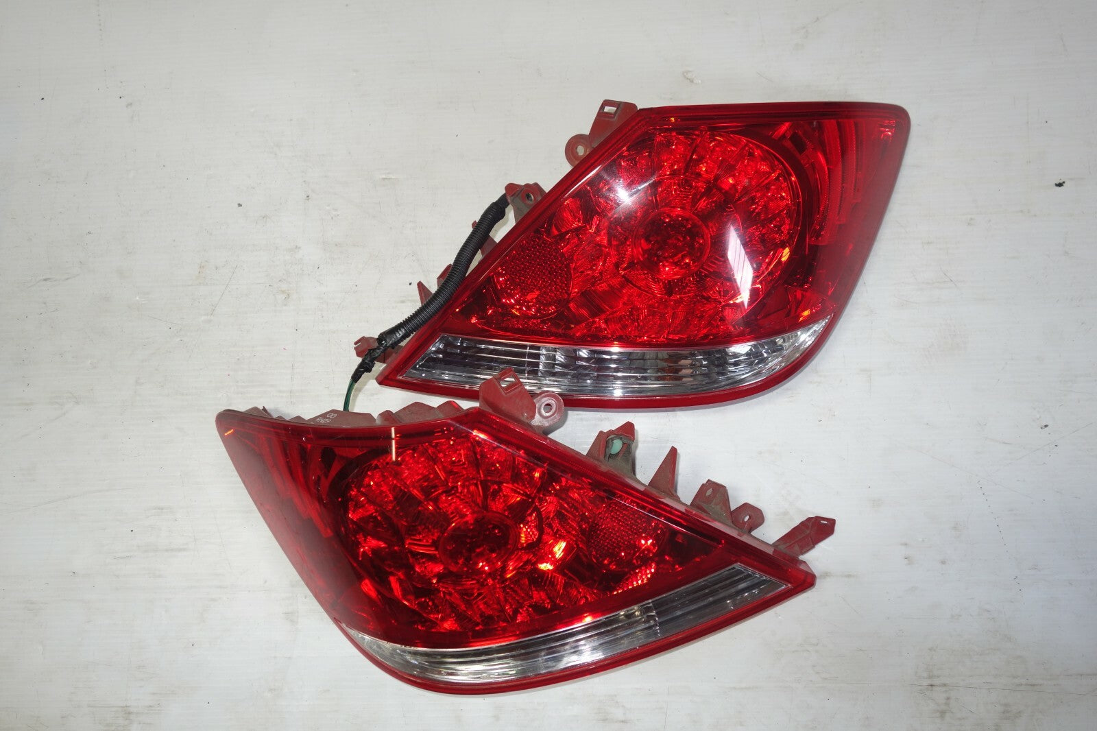 JDM 2005-2008 ACURA RL KB1 OEM GENUINE TAIL LIGHTS PAIR TAILLIGHTS LEFT & RIGHT