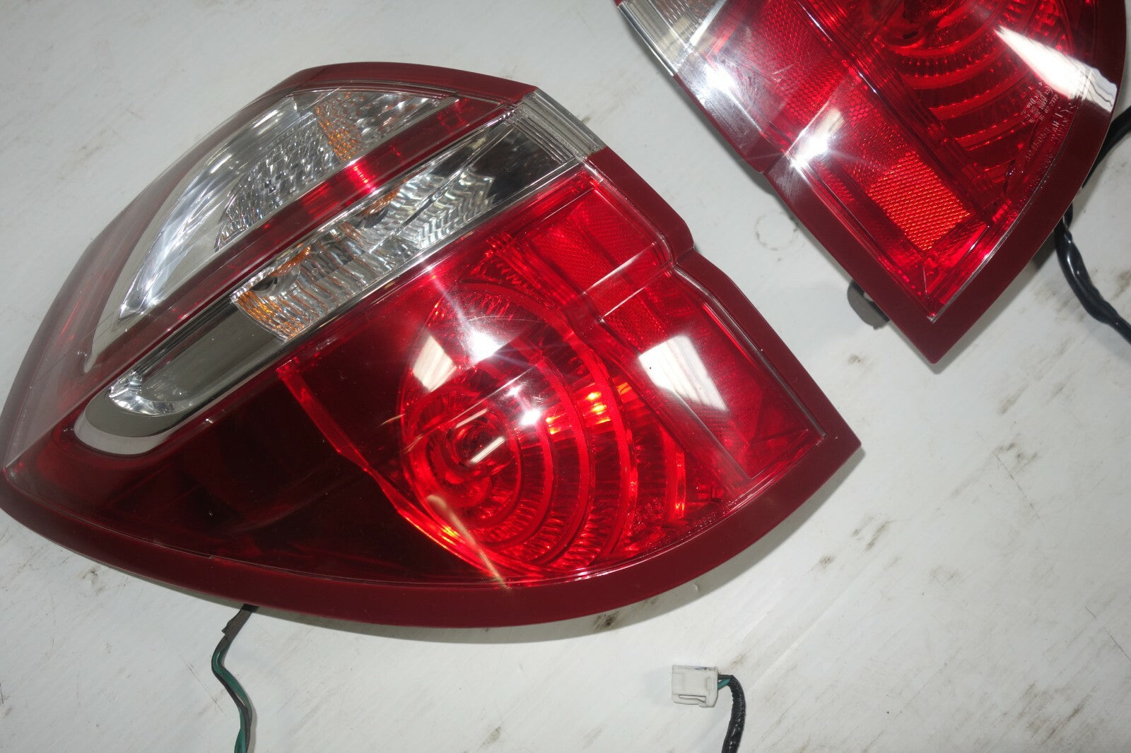 JDM 2005-2009 SUBARU LEGACY OUTBACK KOUKI OEM USED TAIL LIGHTS TAIL LAMPS