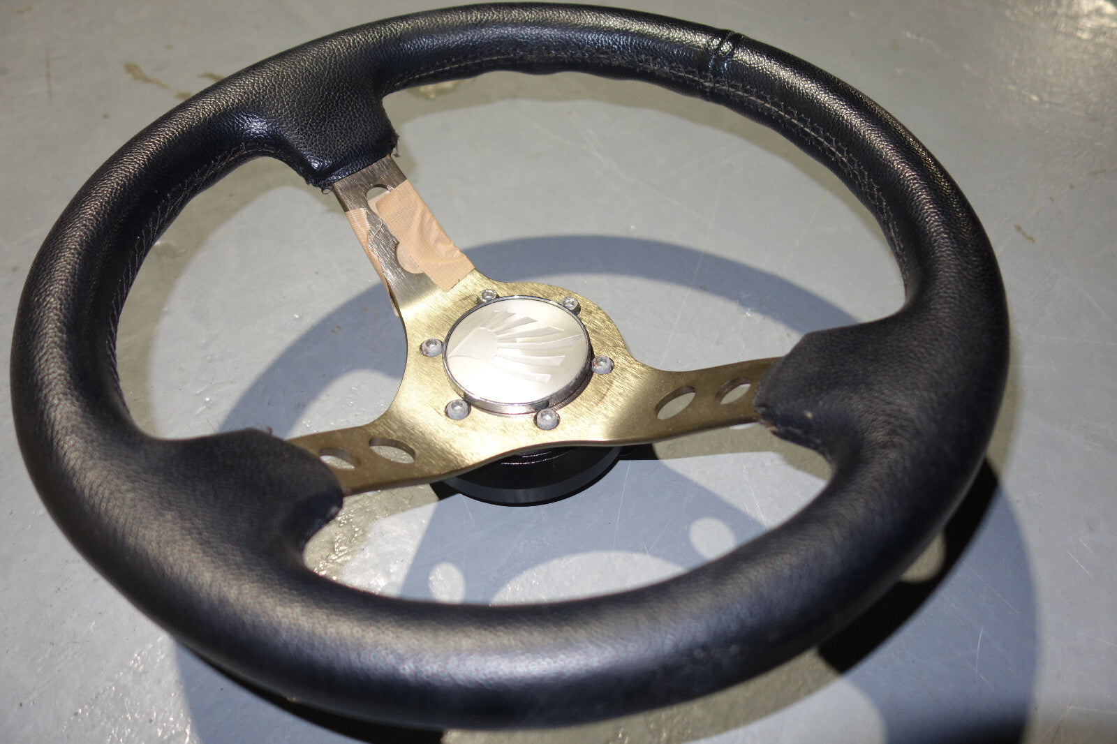 JDM Toyota Celica Steering Wheel & hub ZZT231 ZZT230 2001-2005