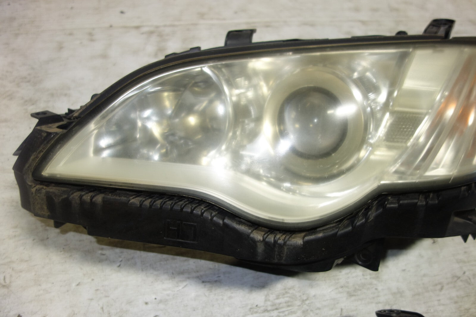 JDM Subaru Legacy Outback Hid Clear Headlights Lamps OEM 2008-2009