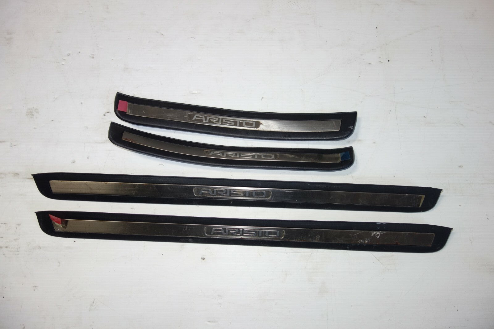 JDM 1998-2005 ARISTO LEXUS GS300 OEM DOOR SILLS TRIM SCUFF PLATES SIDE STEPS