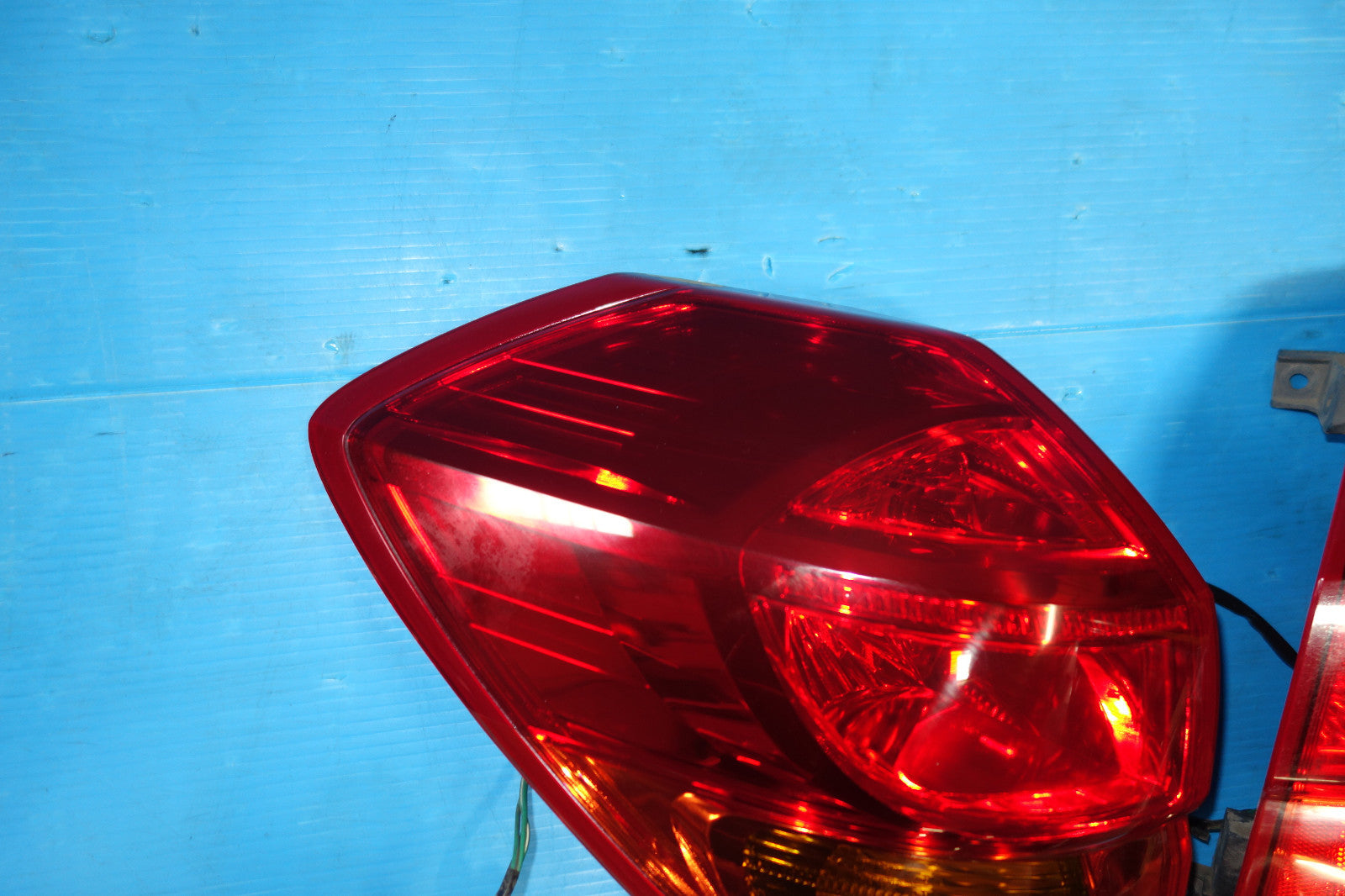Subaru Legacy Original Rear Tail Lights Lamps Pair RH LH Taillights 2005-2007