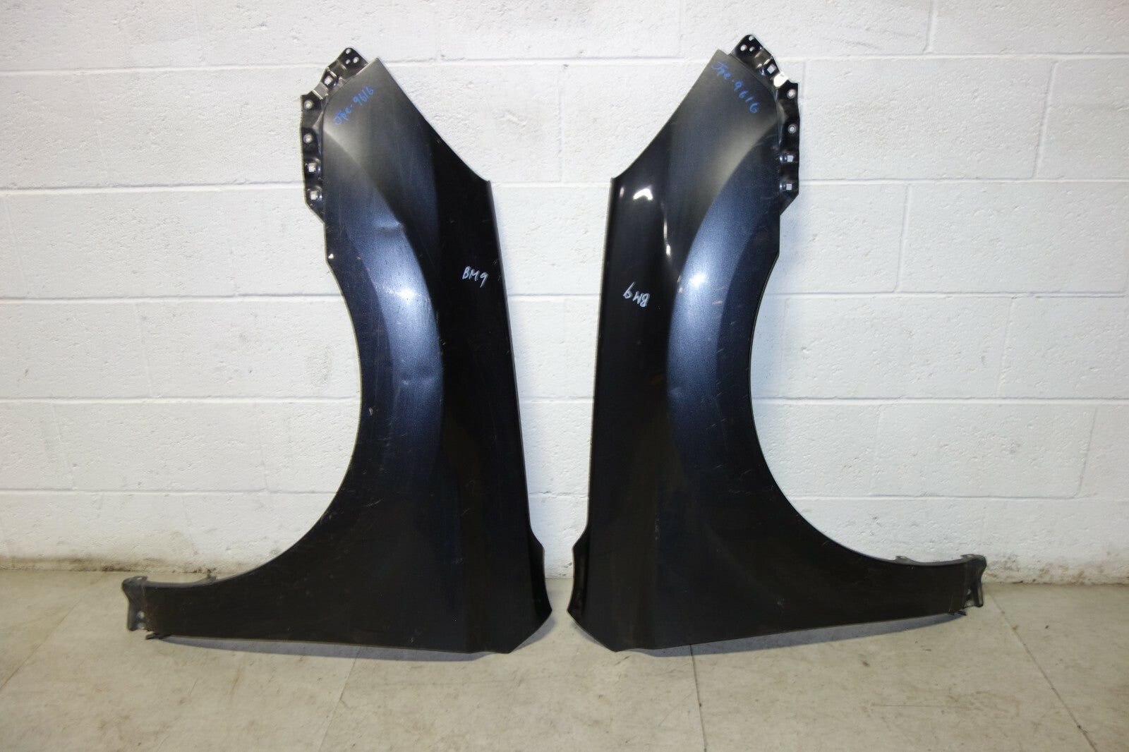 JDM Subaru Legacy Fenders Sedan Used OEM Genuine 2010 2011 2012 2013 2014 BM9