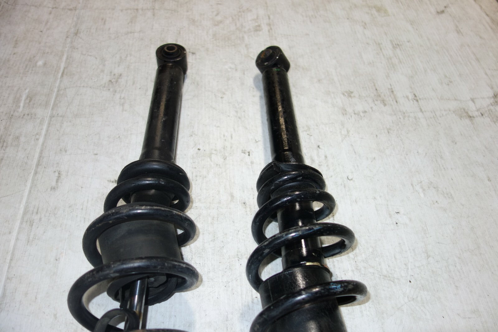 JDM Lexus GS300 / Aristo Front Shocks Struts Springs JZS147 OEM 1991-1997
