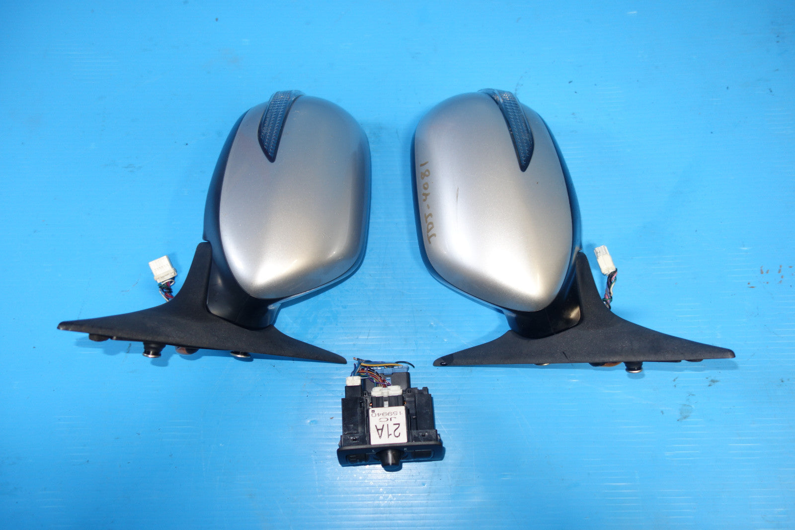 JDM Subaru Legacy & Outback Power Folding Door Mirrors & Switch Silver 2005-2009