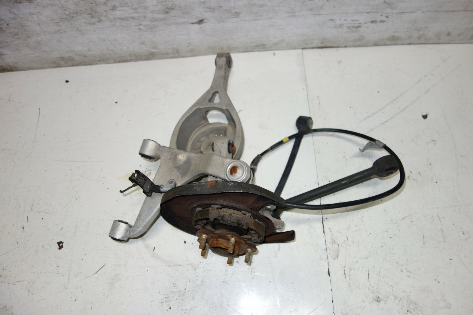 JDM Infiniti G35 Rear Right Spindle Wheel Hub Control Arms 2003-2007 Coupe