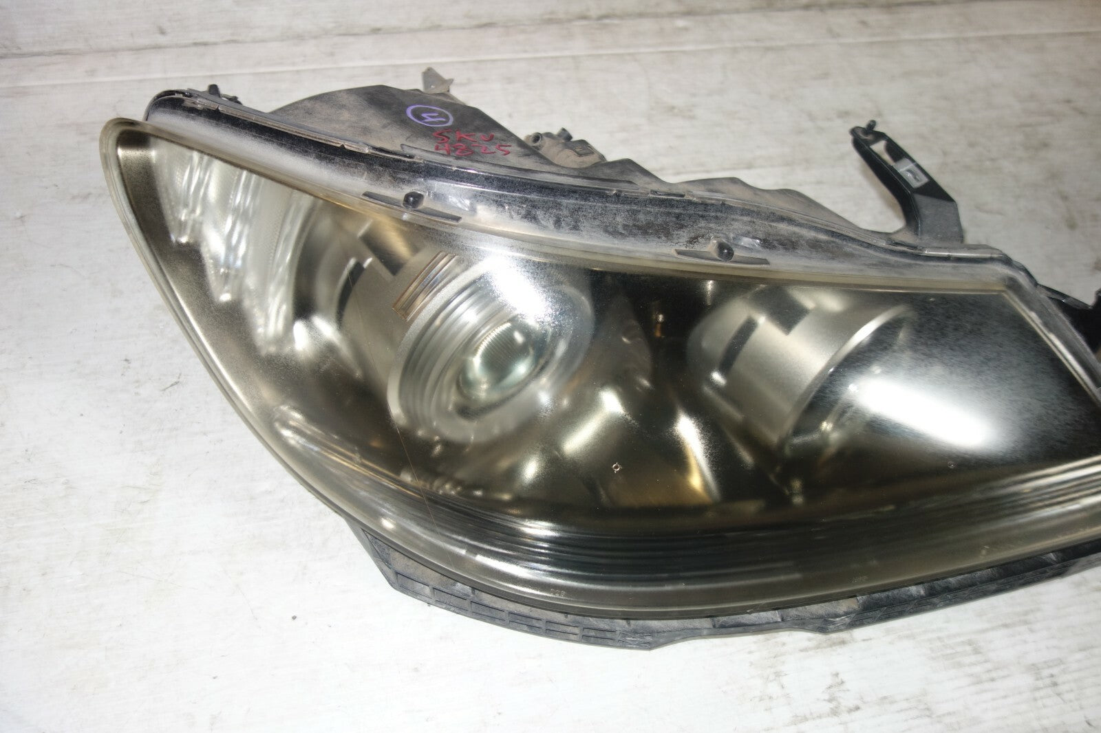 JDM Acura RL OEM HiD Headlights Lamps Head Lights KB1 2005 2006 2007 2008