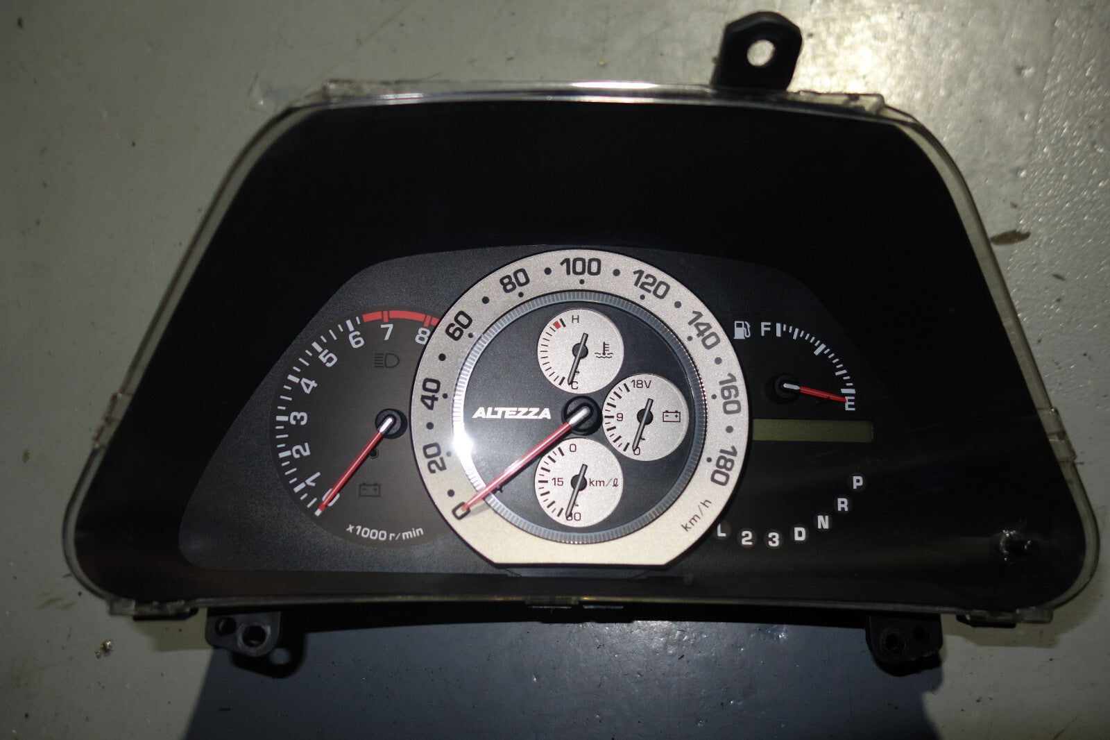 JDM Toyota Altezza Gauge Cluster Lexus IS300 Automatic 2001-2005 Speedometer
