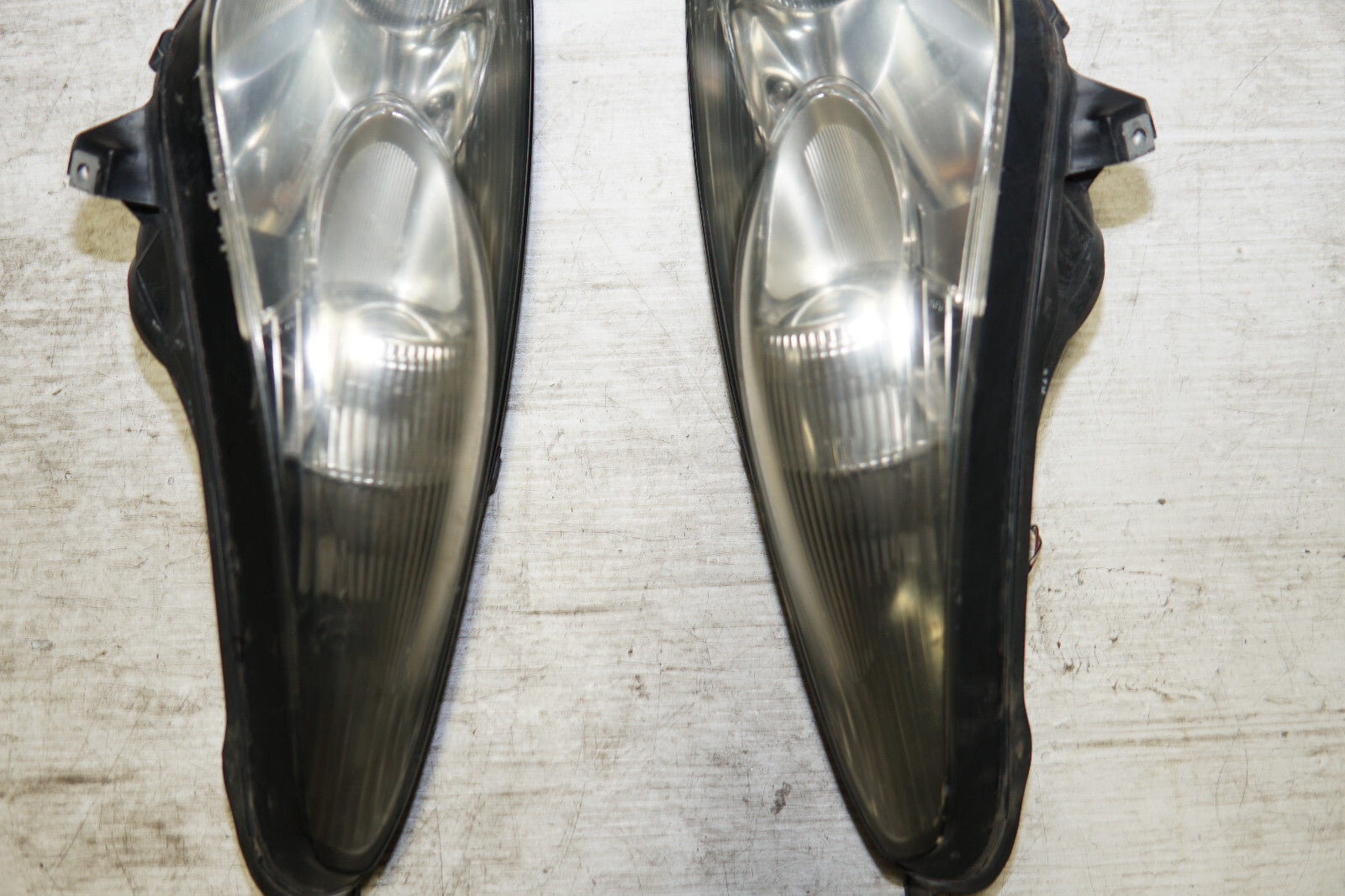JDM Toyota Celica Headlights Head Lamps Pair Left & Right 2000-2005 GT GT-S GTS