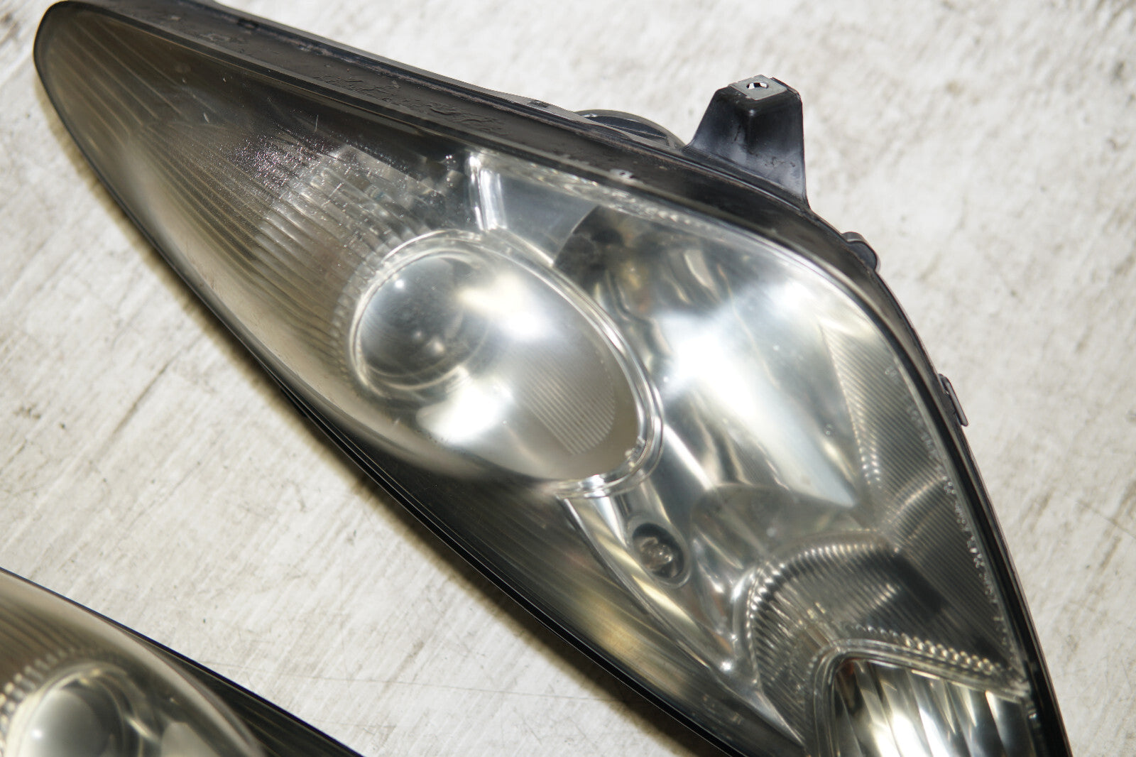 JDM Toyota Celica Headlights Head Lamps Pair Left & Right 2000-2005 GT GT-S GTS