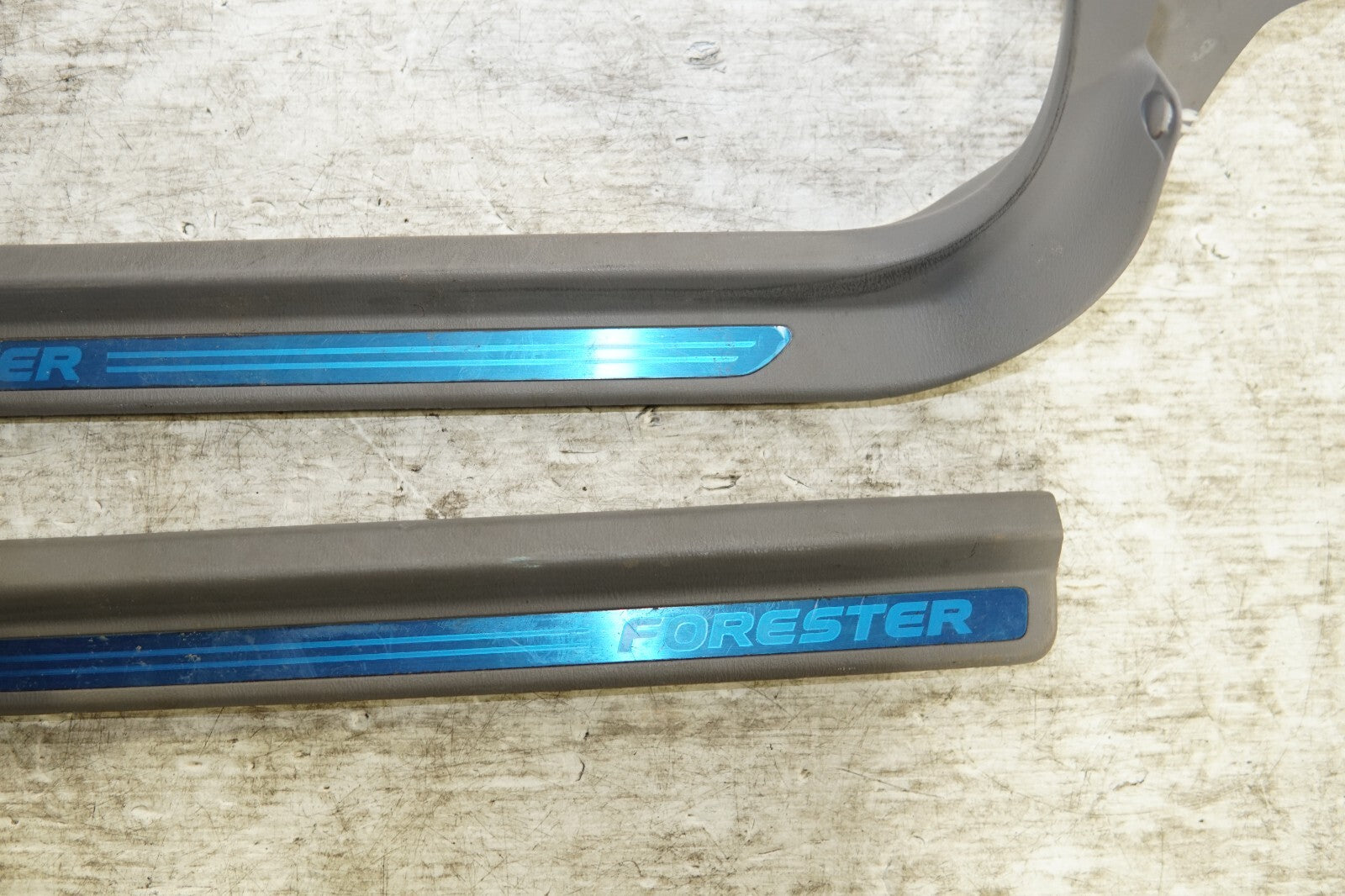 Subaru Forester Door Sills Genuine Rh LH 2003-2008 MF-447